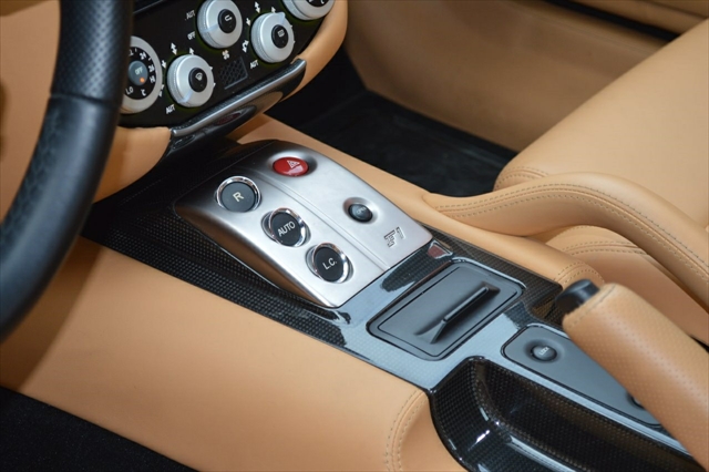 FERRARI 599 GTB-image-4