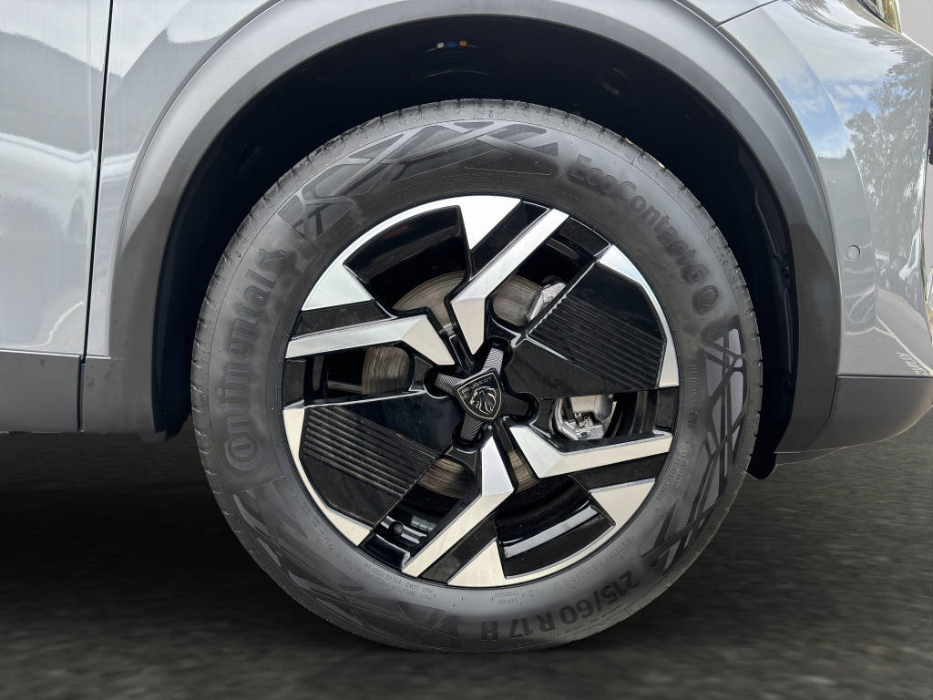 PEUGEOT 2008 e-Allure-image-4