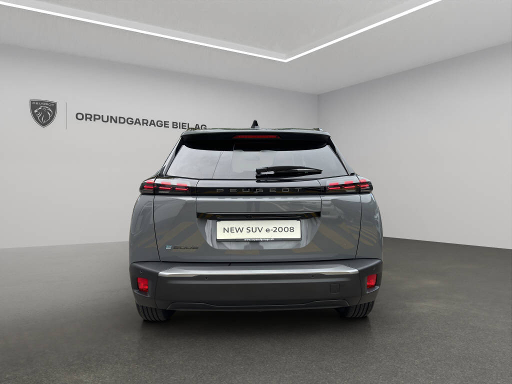 PEUGEOT 2008 e-Allure-showroom-element-3