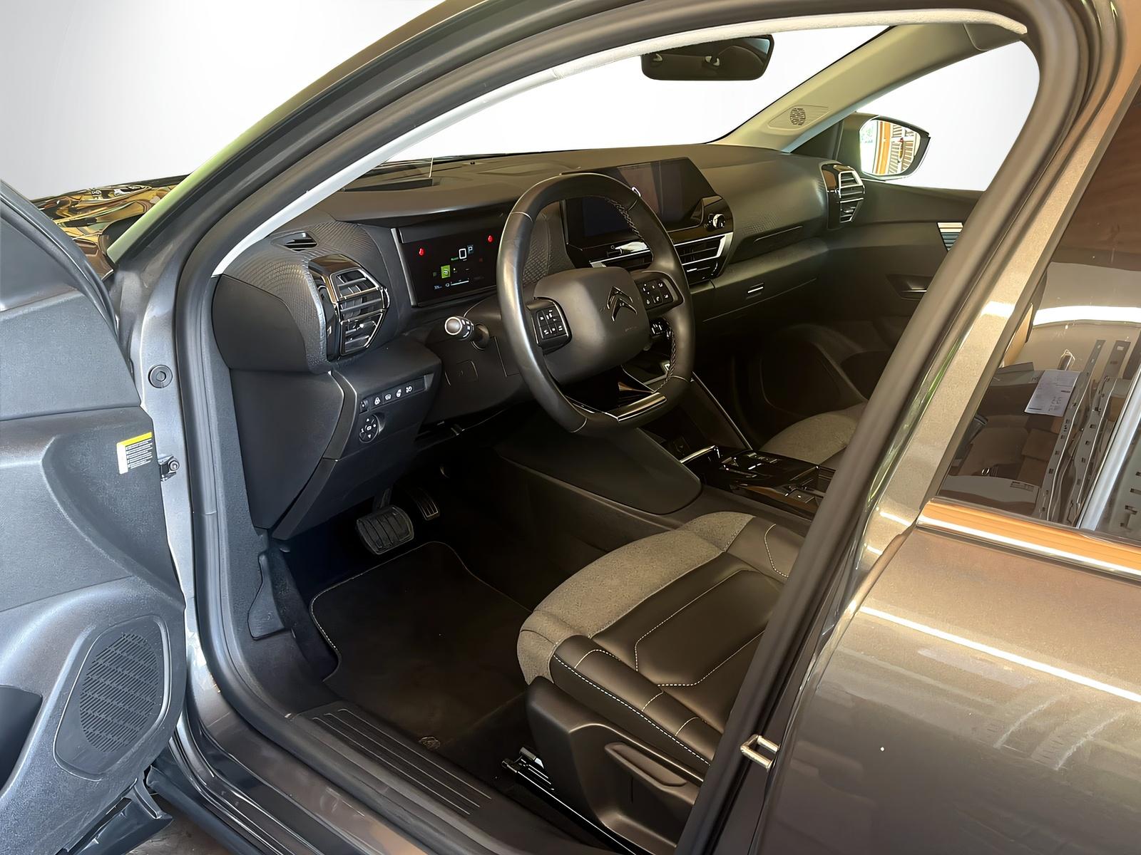 CITROEN e-C4 Shine-image-6