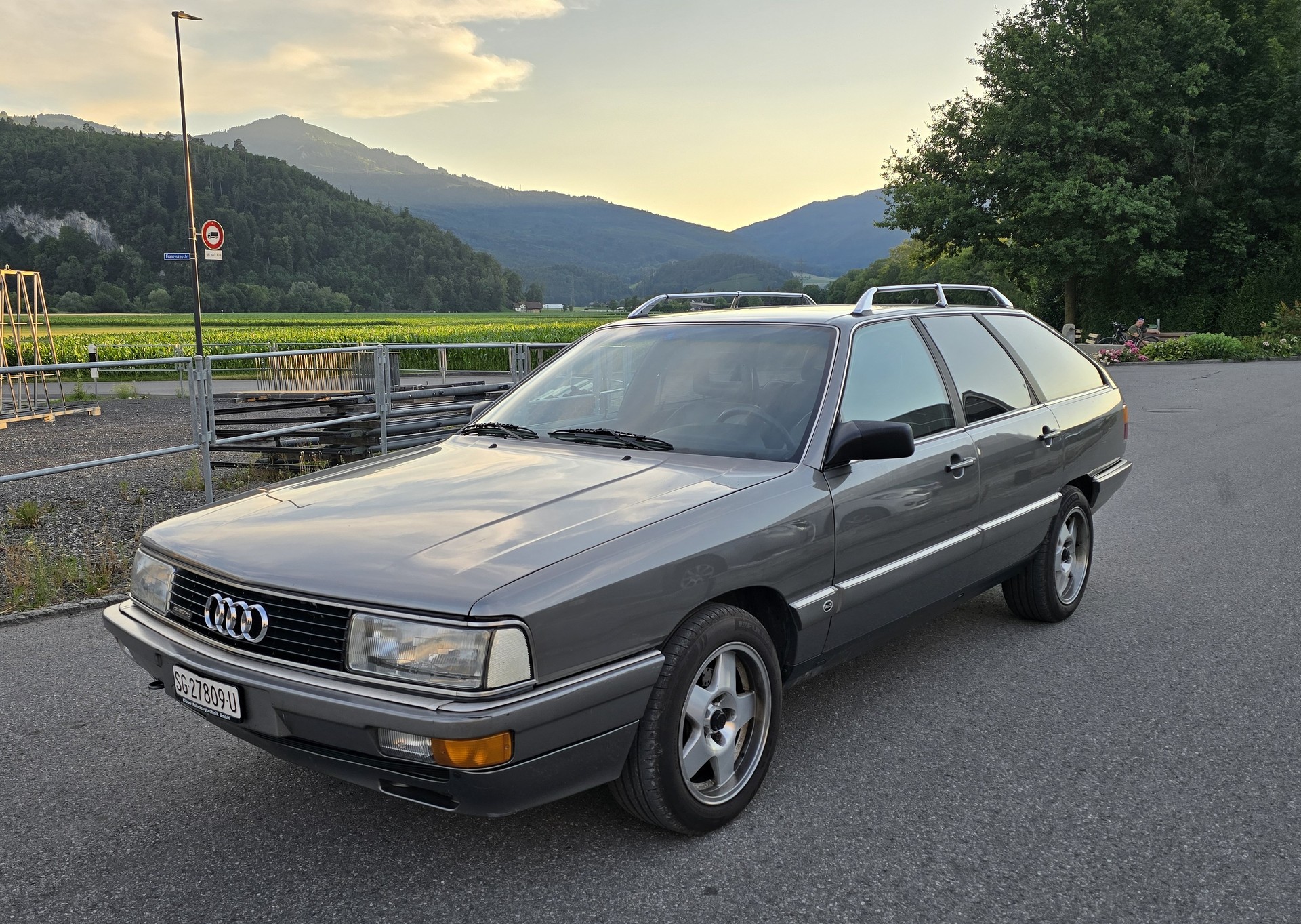 AUDI 200 Avant Turbo quattro-image-1