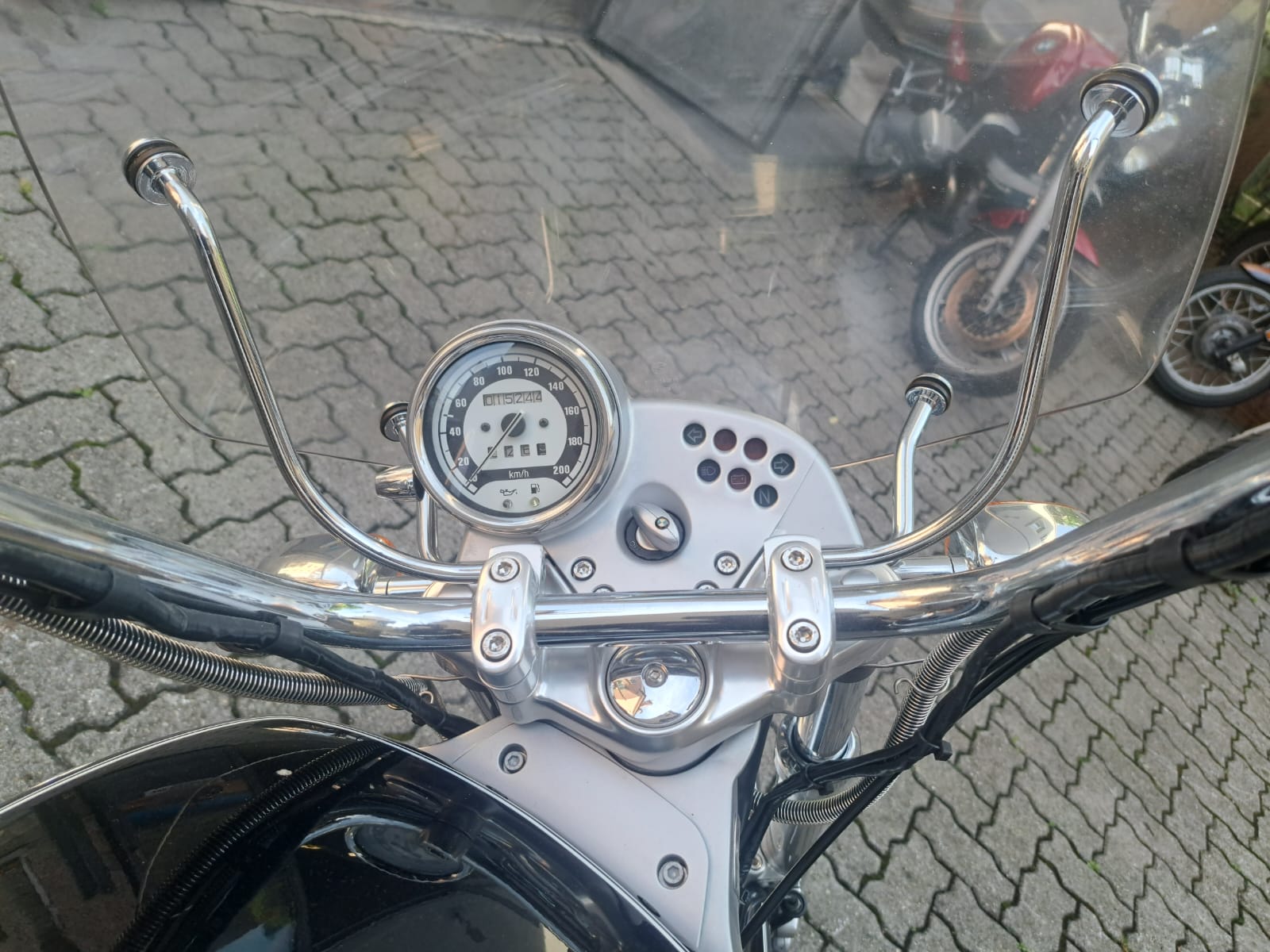 BMW R 1200 C Classic-image-4