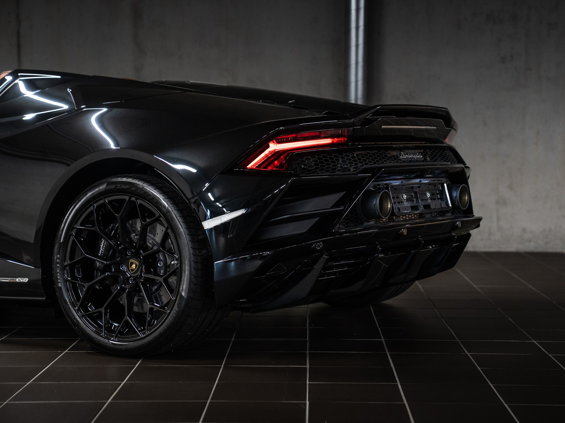 LAMBORGHINI Huracan EVO Spyder DCT-image-5