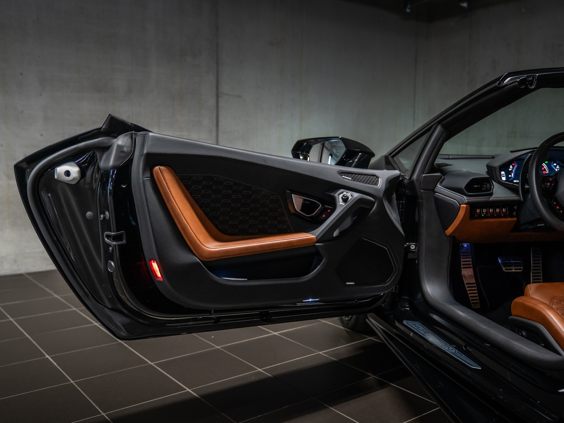 LAMBORGHINI Huracan EVO Spyder DCT-image-9