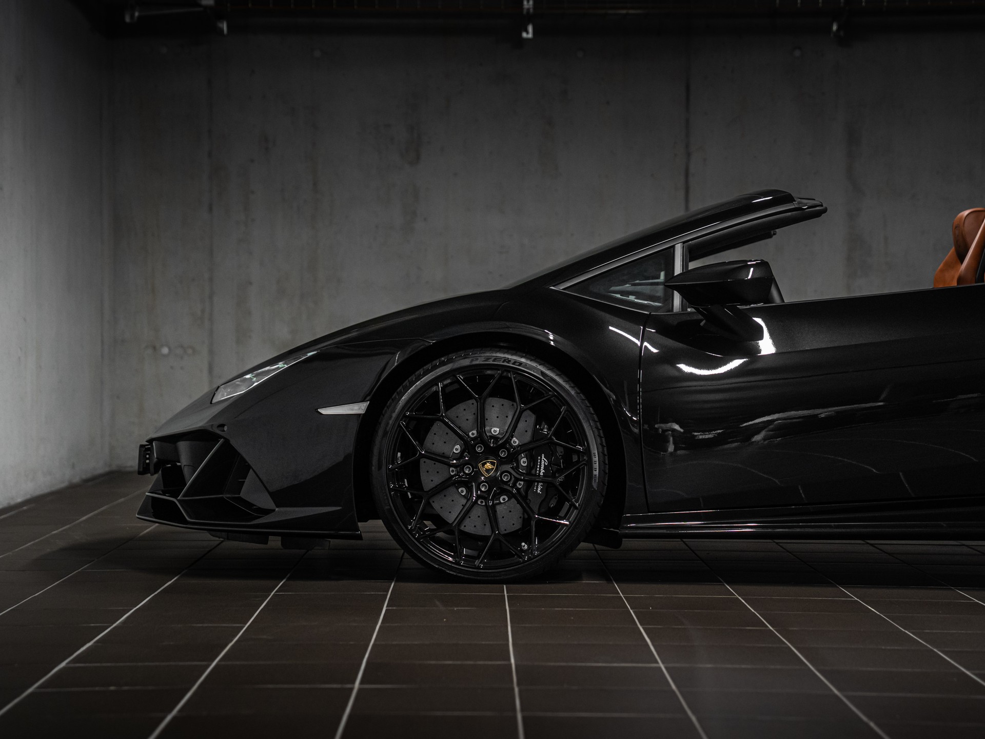 LAMBORGHINI Huracan EVO Spyder DCT-image-1