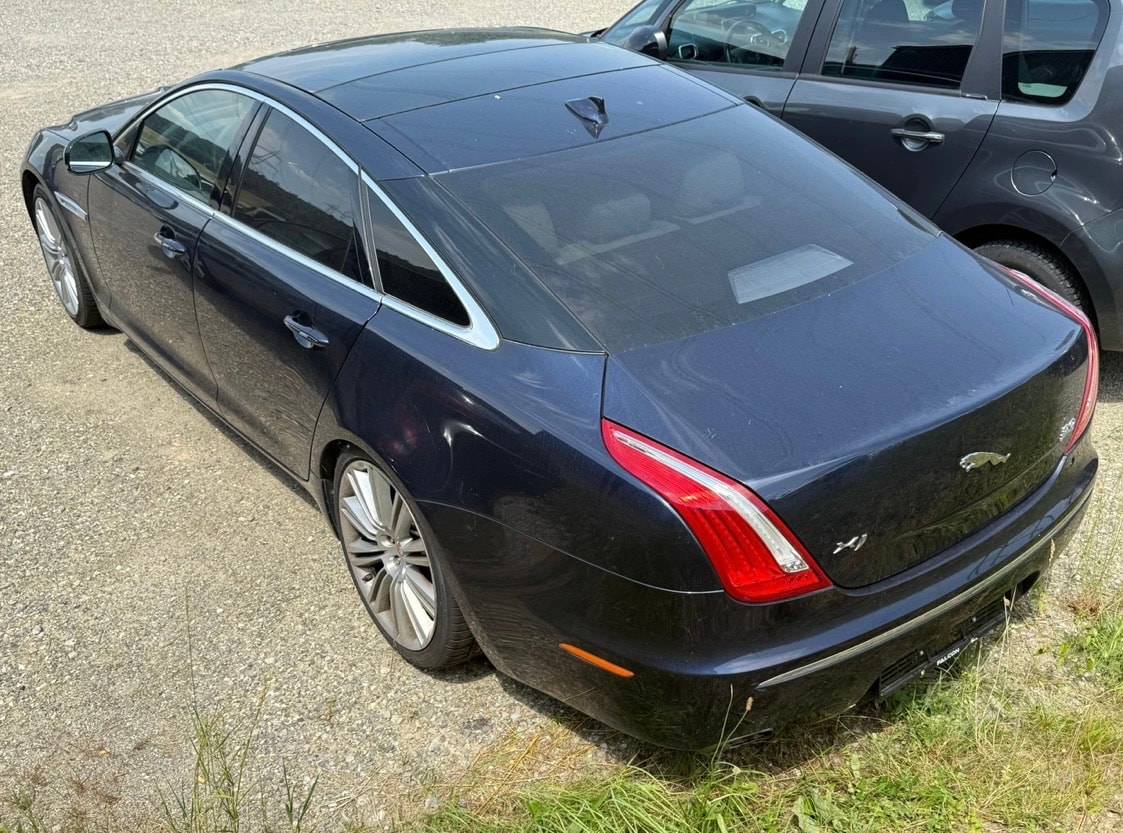 JAGUAR XJ 3.0 V6 S/C Premium Luxury Automatic AWD-image-5