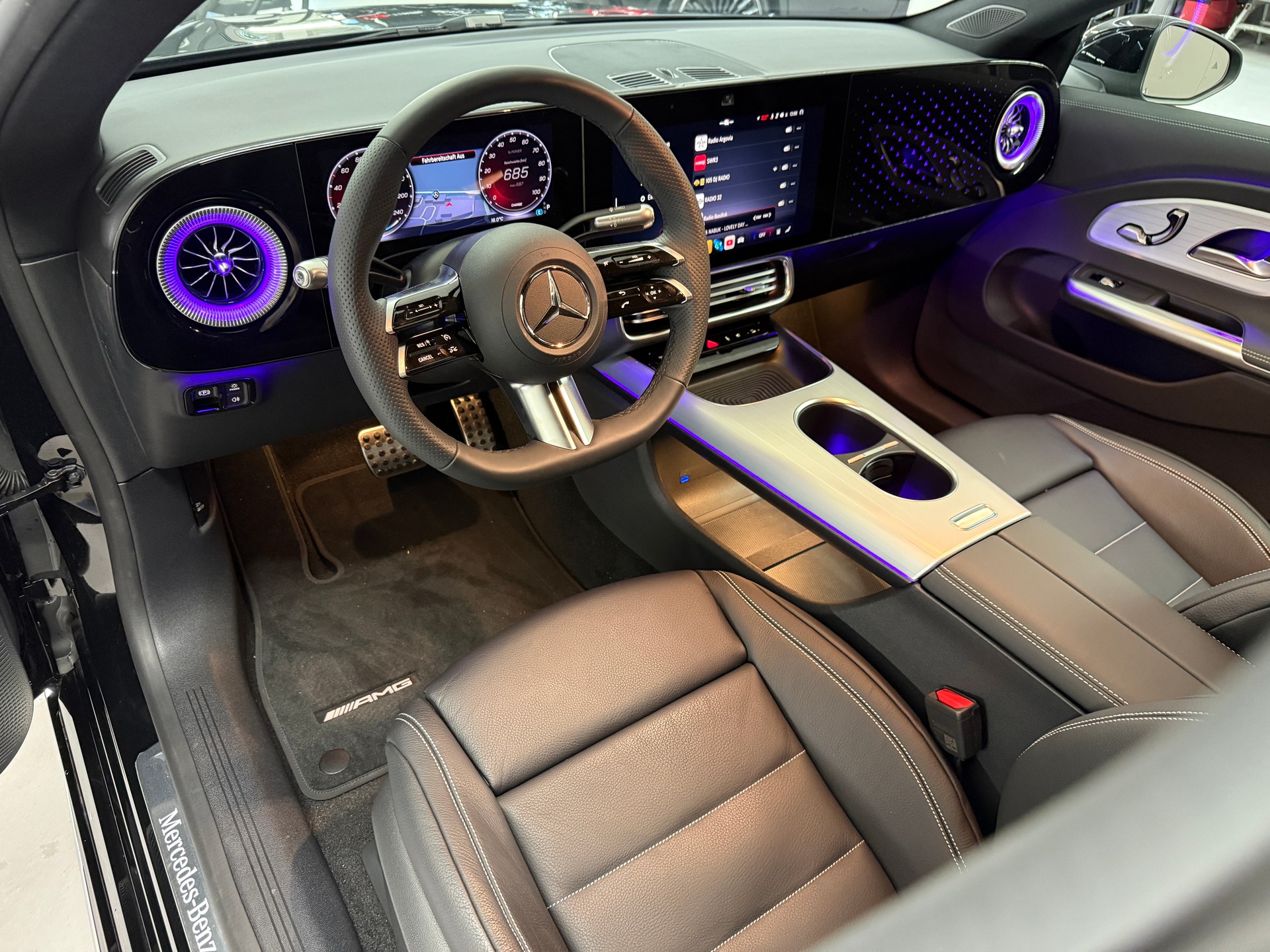 MERCEDES-BENZ CLA 350 4MATIC EQ-image-7