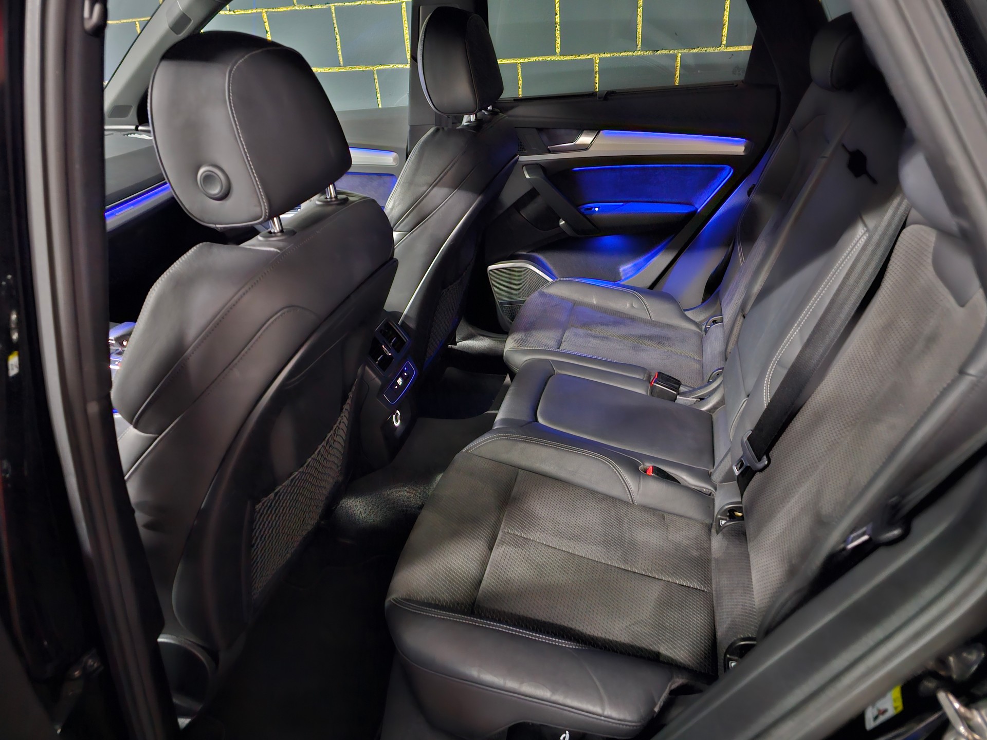 AUDI SQ5 TDI quattro tiptronic-image-11