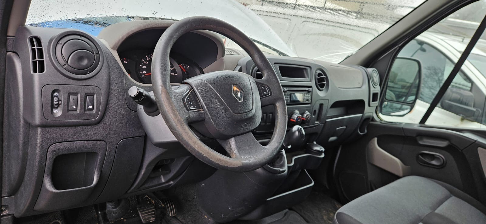 RENAULT Master T33 2.3dCi 125 L2H2-image-1