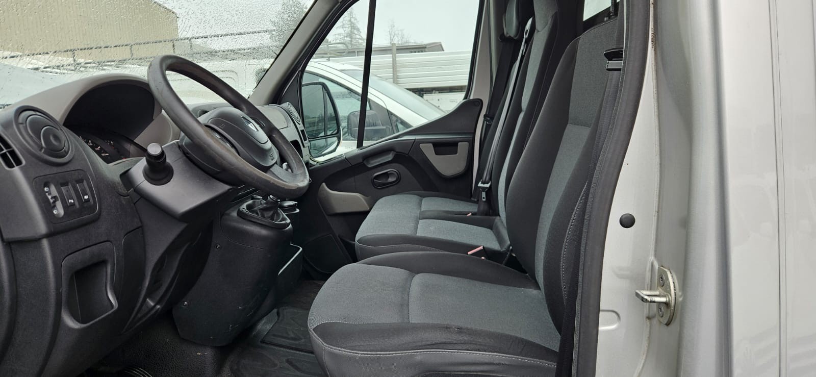 RENAULT Master T33 2.3dCi 125 L2H2-image-6