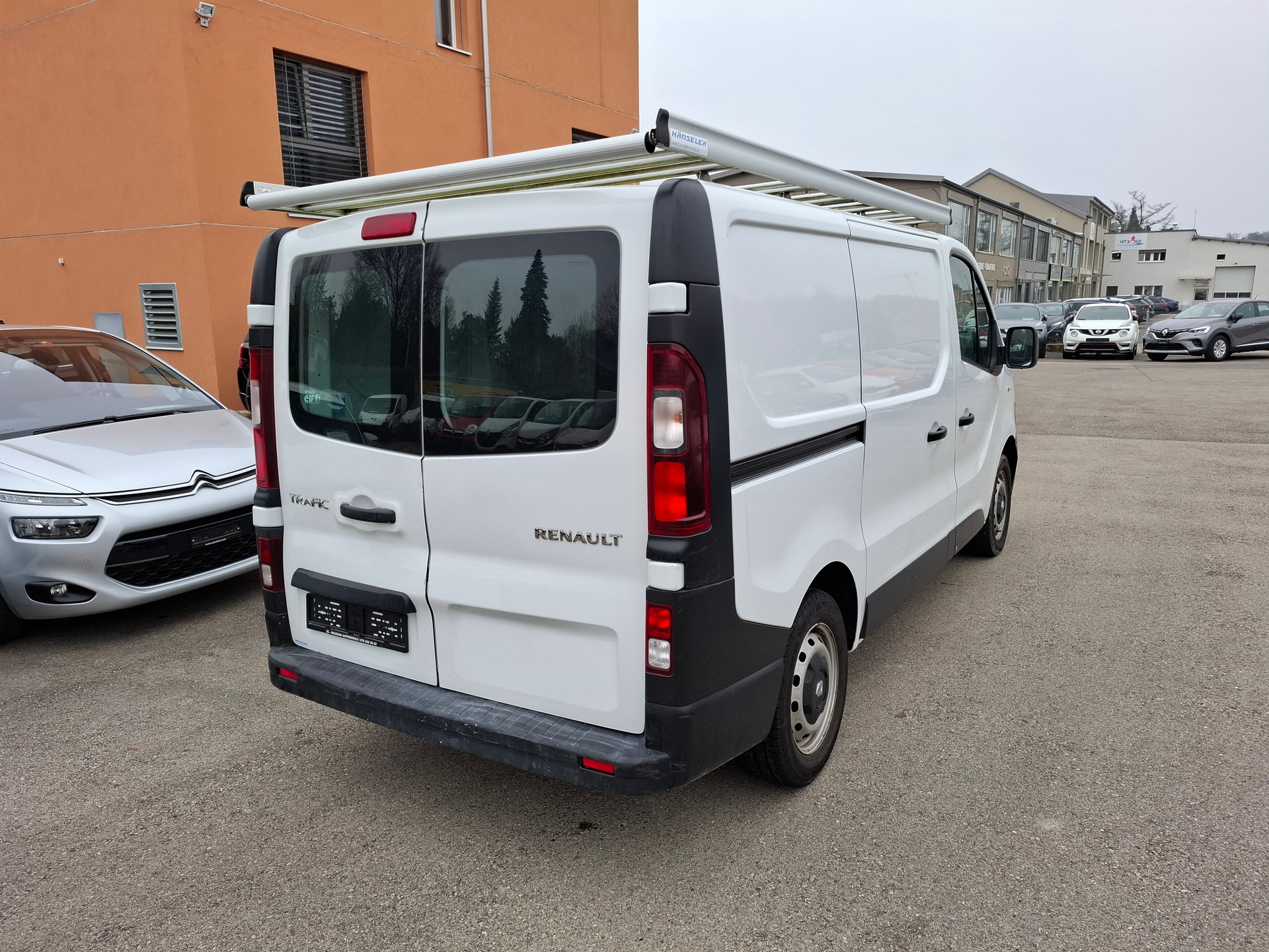 RENAULT Trafic 1.6 dCi 95 2.7t Access L1H1-image-1