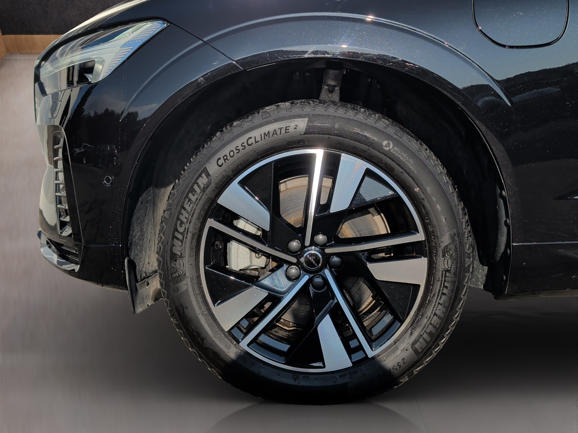 VOLVO XC60 2.0 T8 TE Plus Dark eAWD-image-8