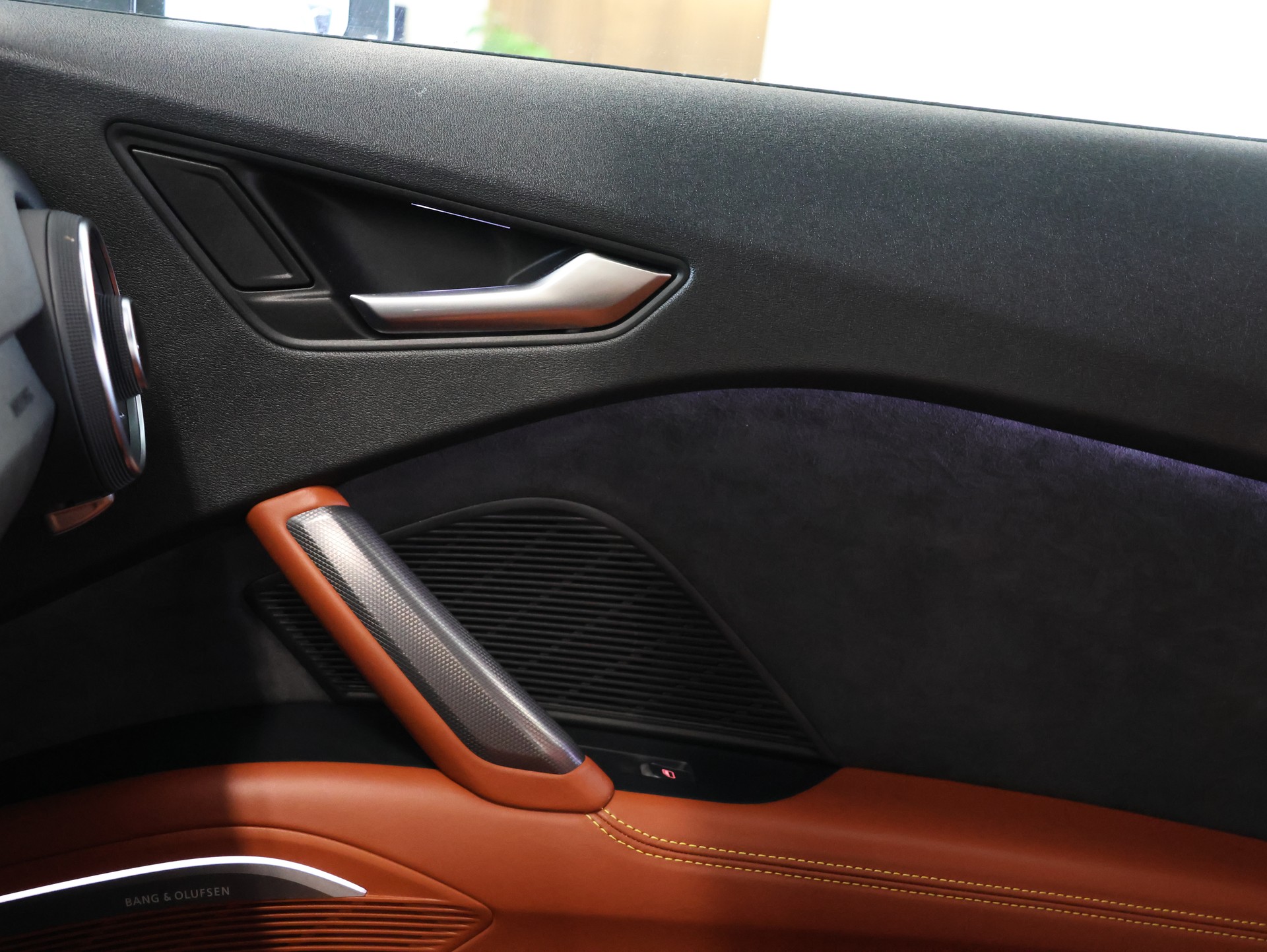 AUDI TT Coupé 45 TFSI 20 Years quattro S-tronic*TT 20 YEARS EDITION* *SPORTABGASSANLAGE* *BANG & OLUFSEN*-image-27