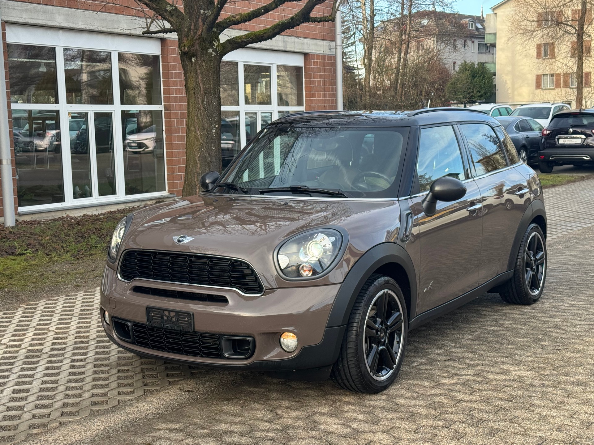 MINI Cooper S Coupé-image-1