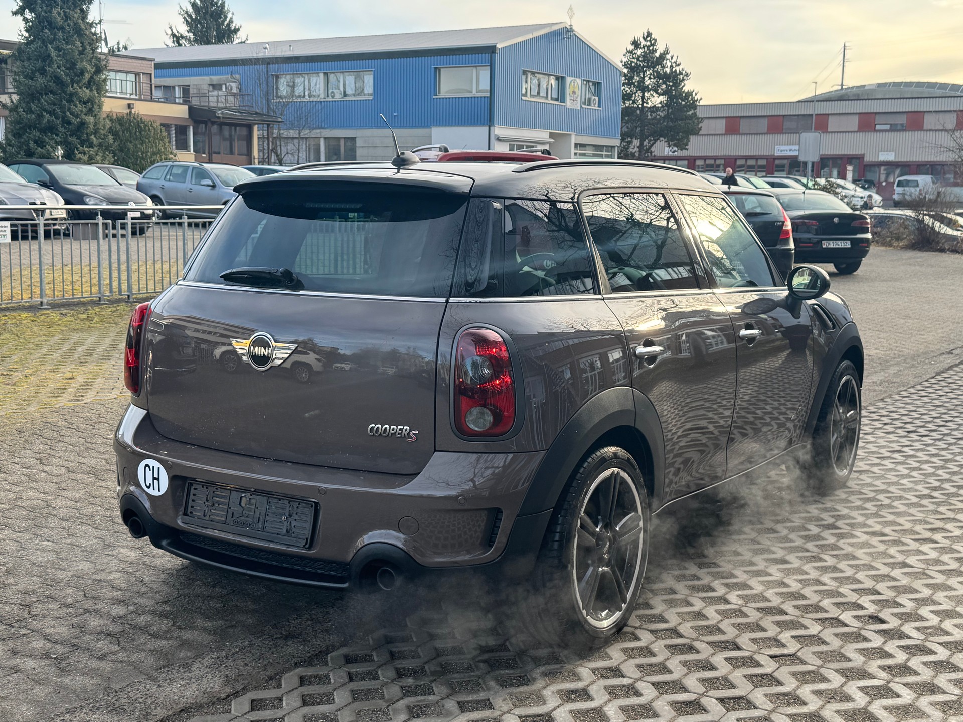 MINI Cooper S Coupé-image-3
