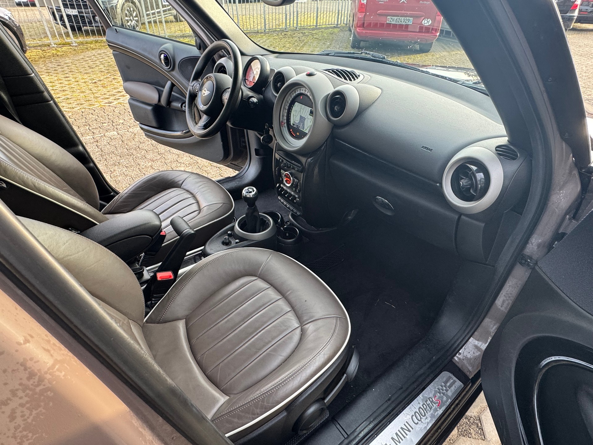 MINI Cooper S Coupé-image-9