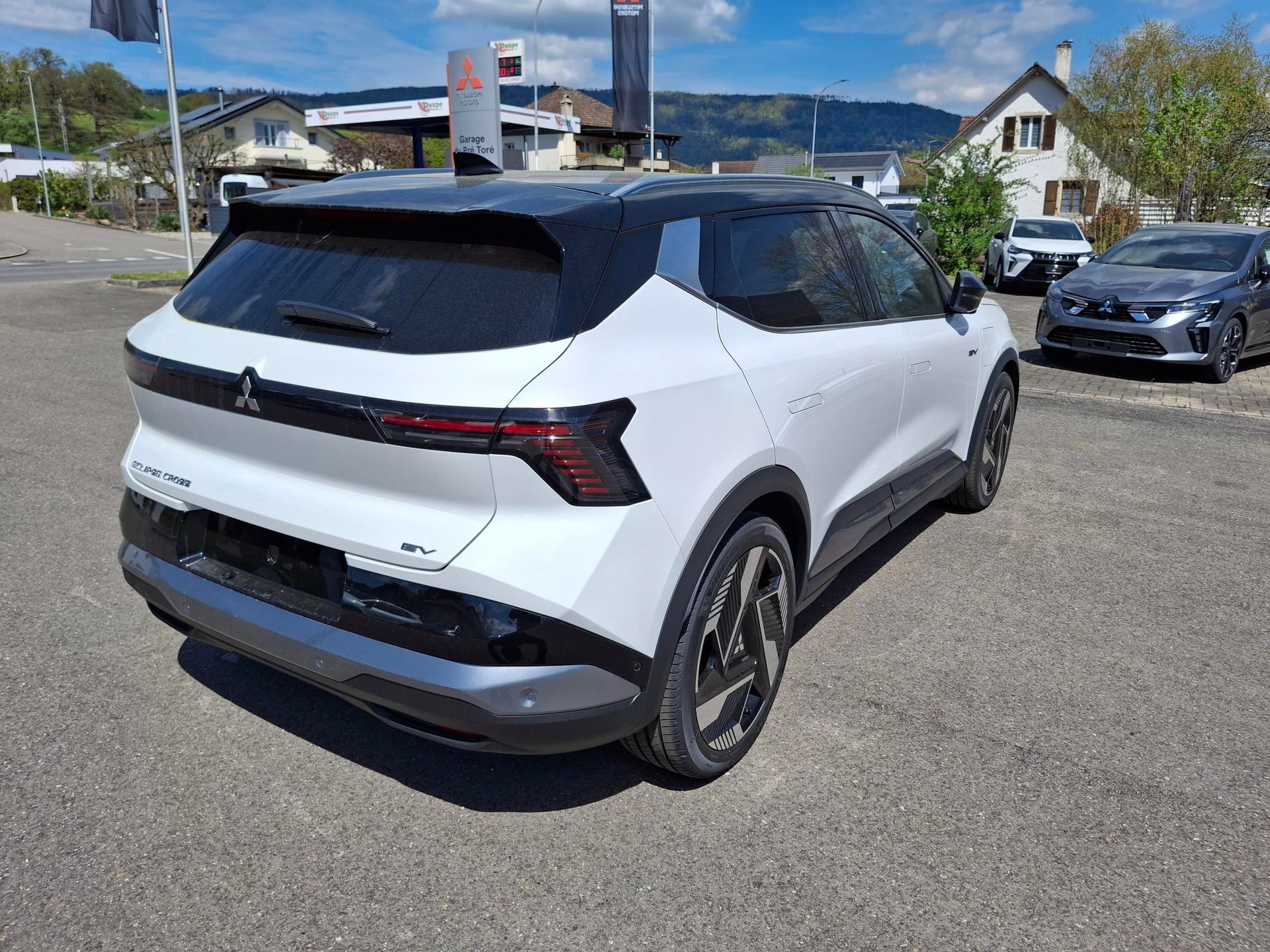 MITSUBISHI Eclipse Cross BEV 87kWh Intense+-image-3