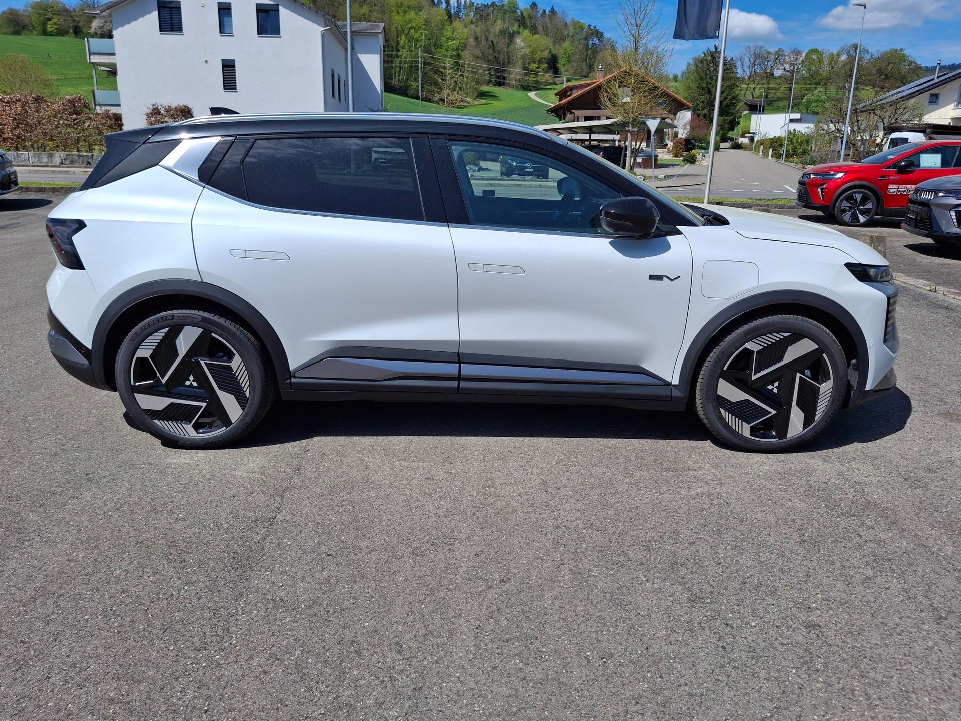 MITSUBISHI Eclipse Cross BEV 87kWh Intense+-image-2