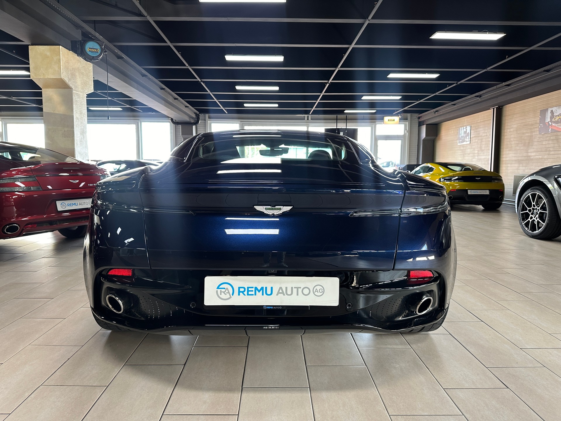 ASTON MARTIN DB11 V12 Touchtronic 3 AMR-image-2
