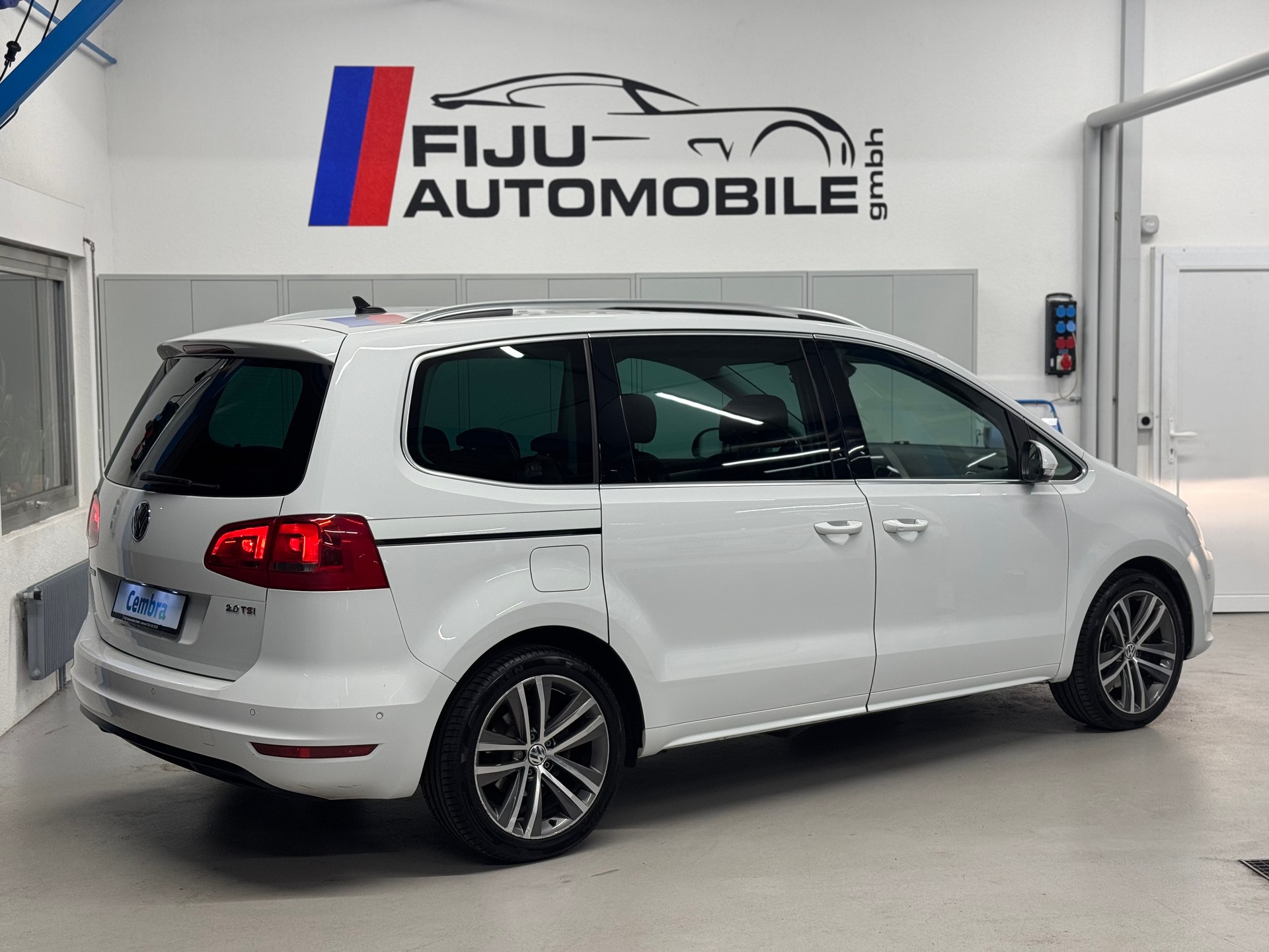 VW Sharan 2.0 TSI Highline DSG-image-3