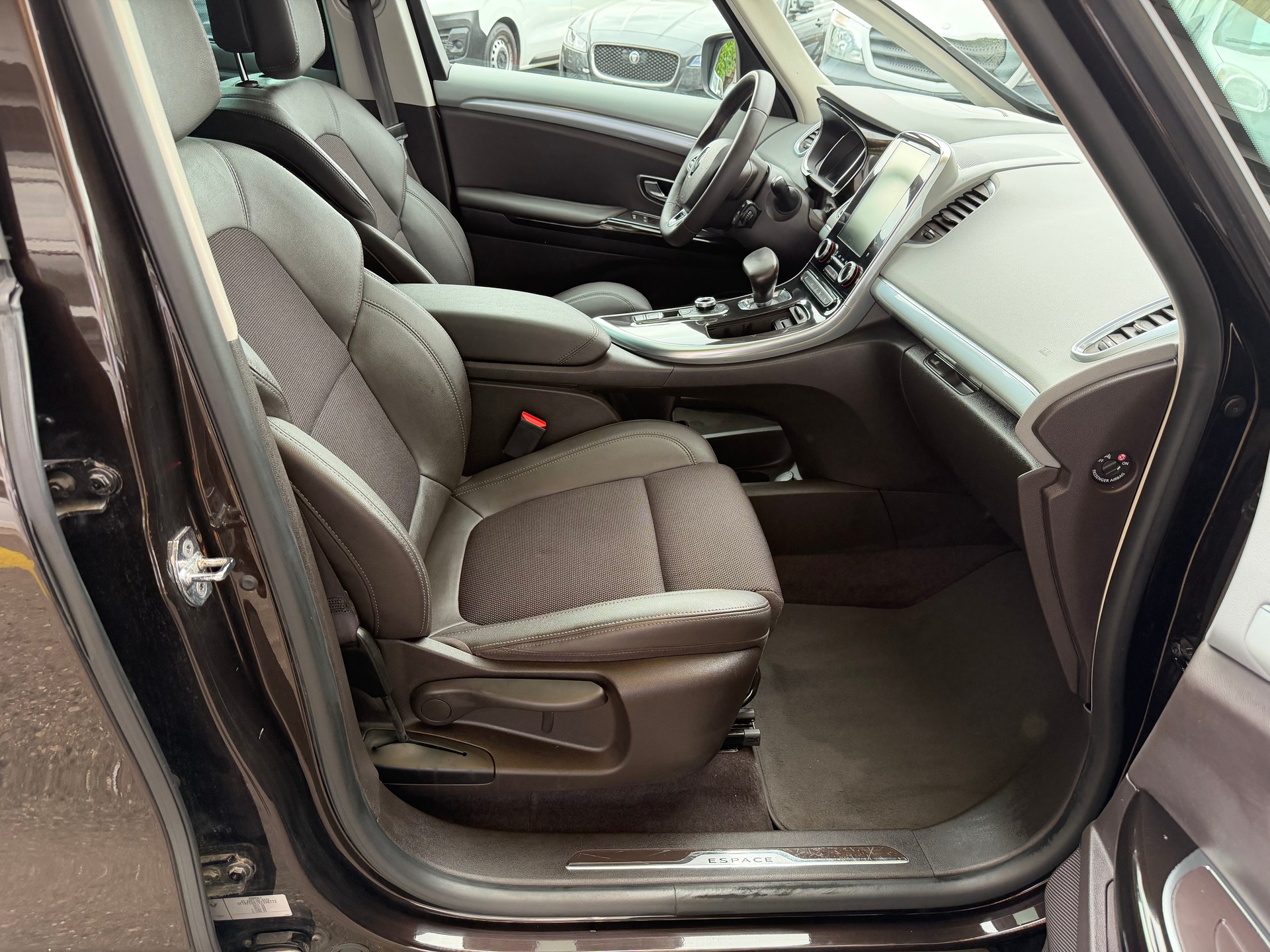 RENAULT Espace 1.6 dCi Intens EDC-image-9