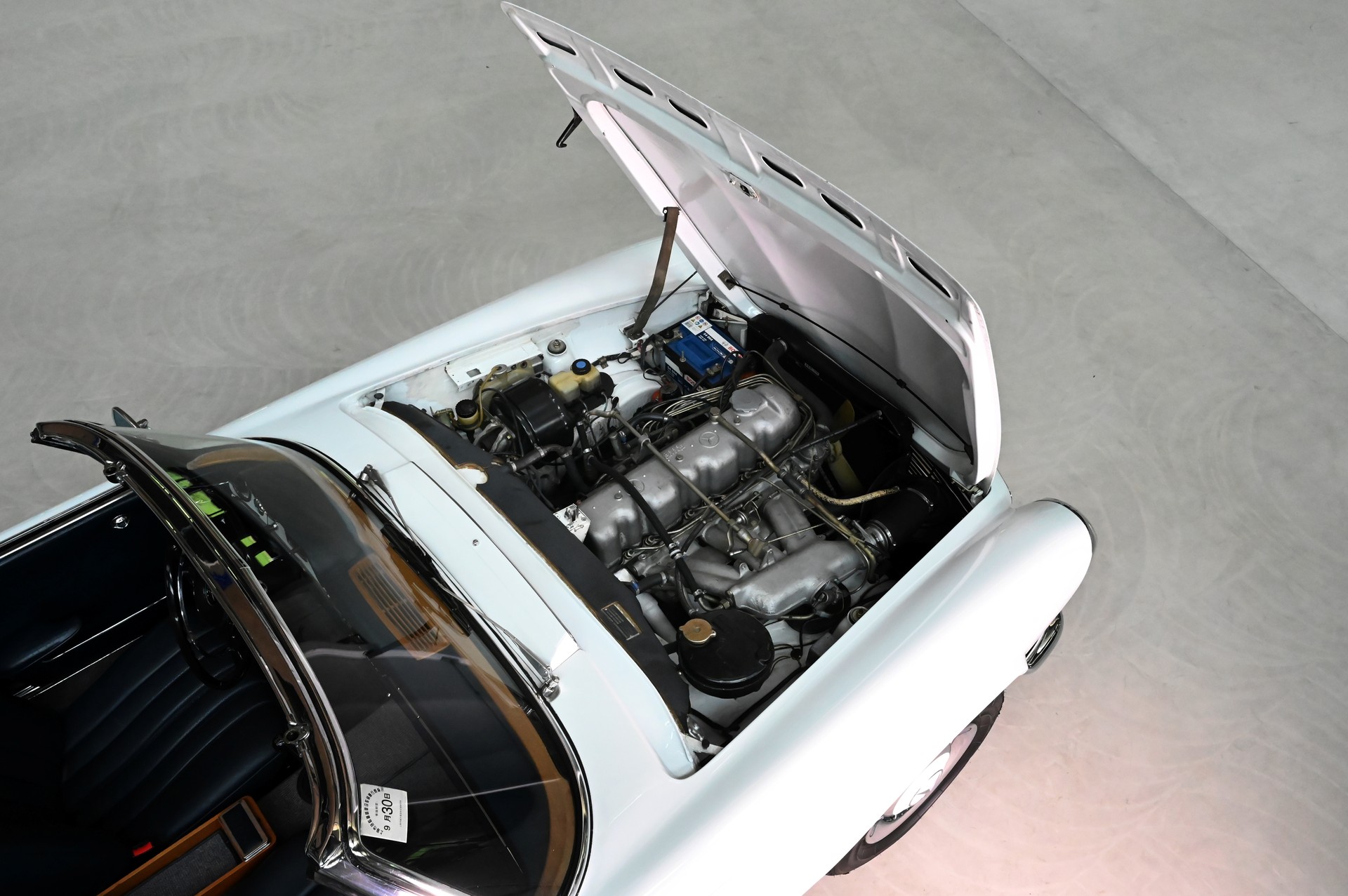 MERCEDES-BENZ CH-Erstauslieferung-image-13