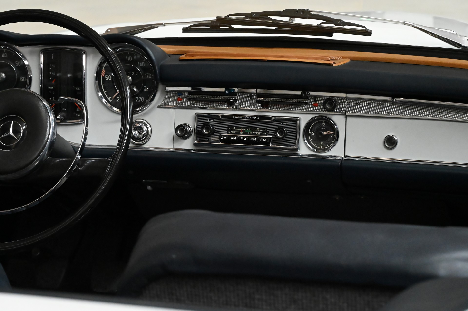 MERCEDES-BENZ CH-Erstauslieferung-image-8