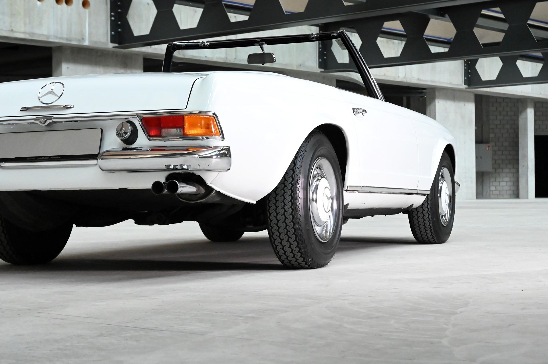 MERCEDES-BENZ CH-Erstauslieferung-image-5