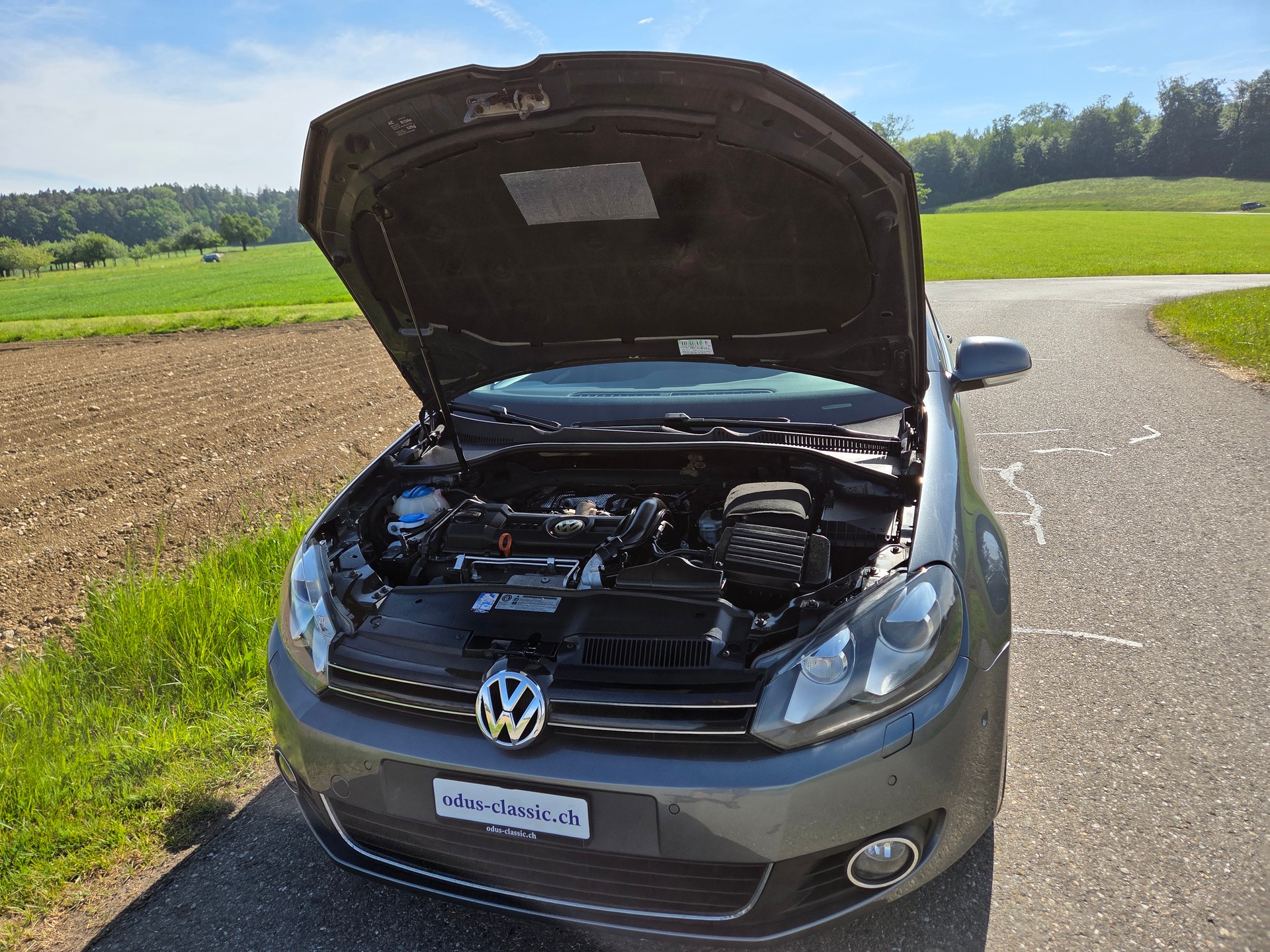 VW Golf Variant 1.4 TSI Highline DSG-image-12
