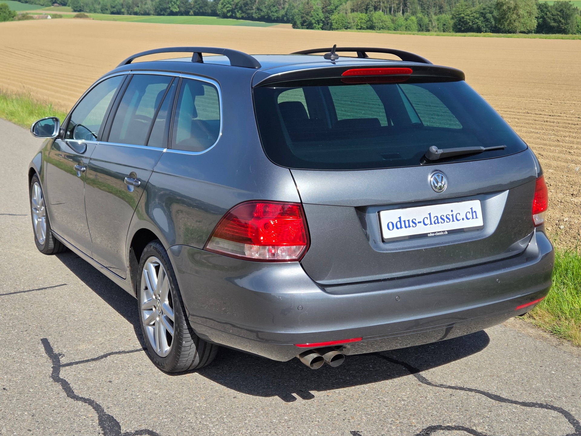 VW Golf Variant 1.4 TSI Highline DSG-image-3