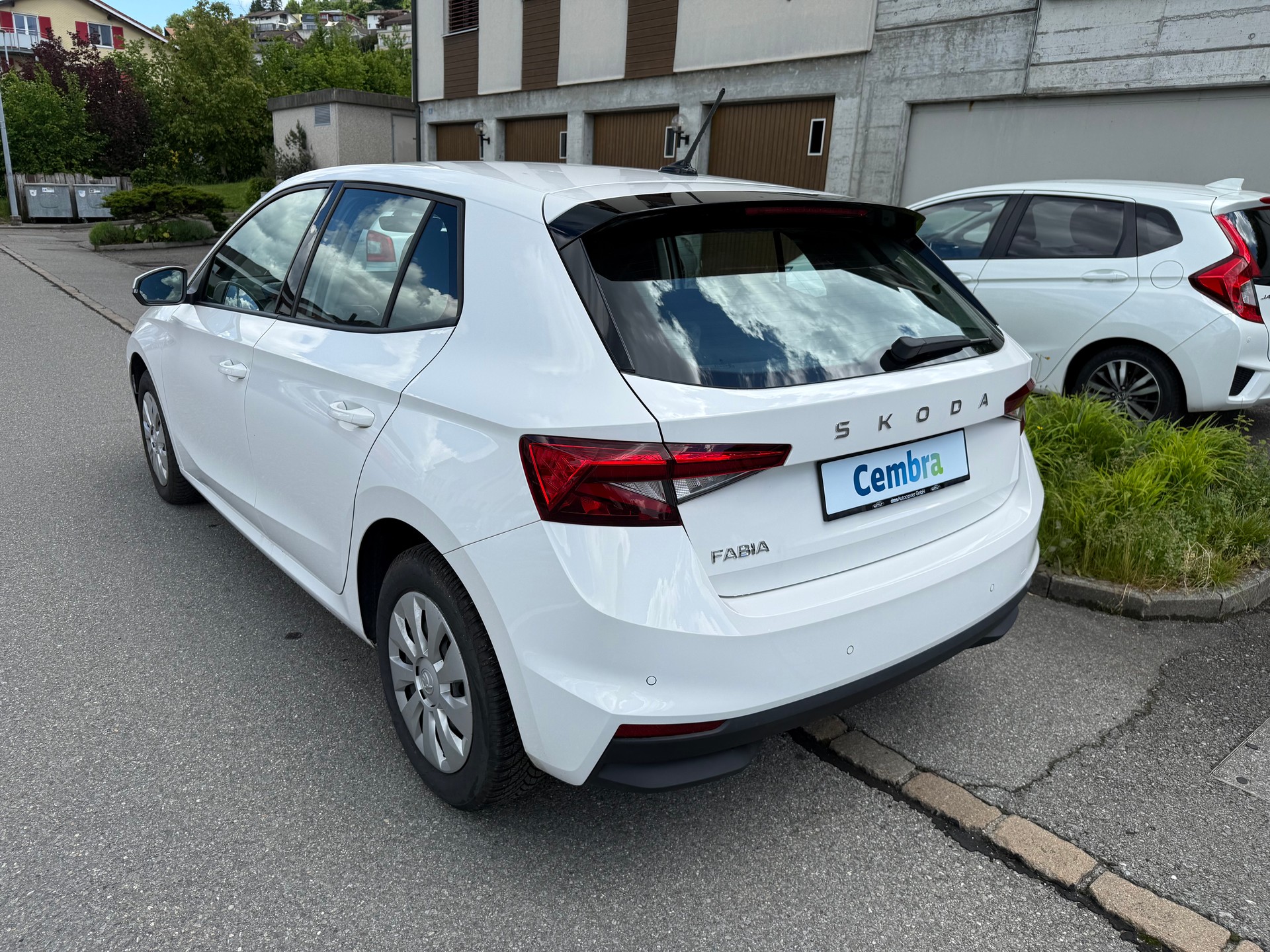 SKODA Fabia 1.0 TSI Dynamic DSG-image-4