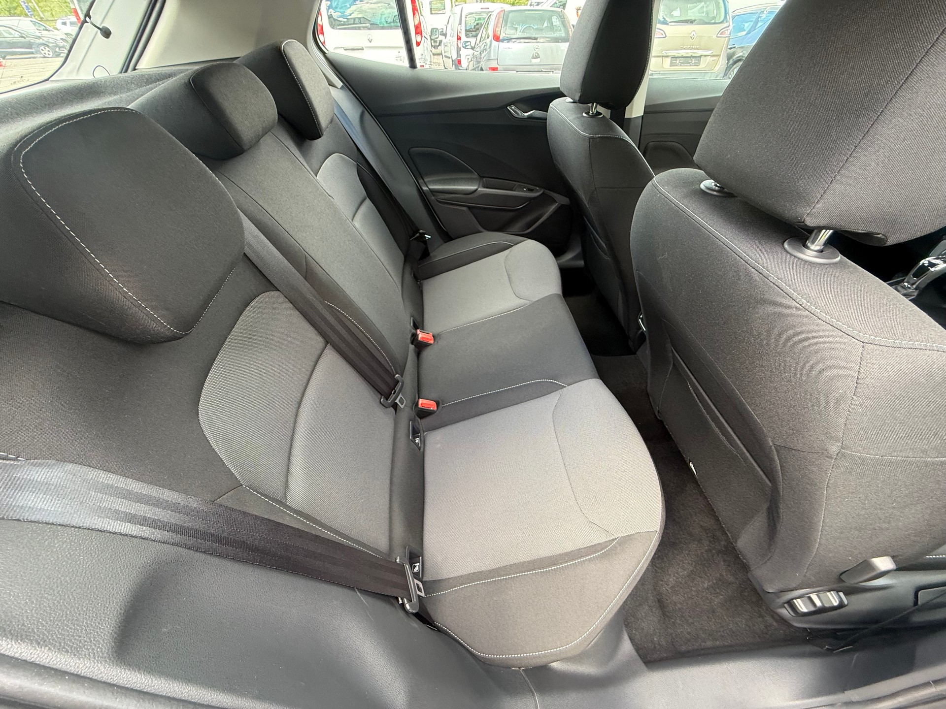 SKODA Fabia 1.0 TSI Dynamic DSG-image-8