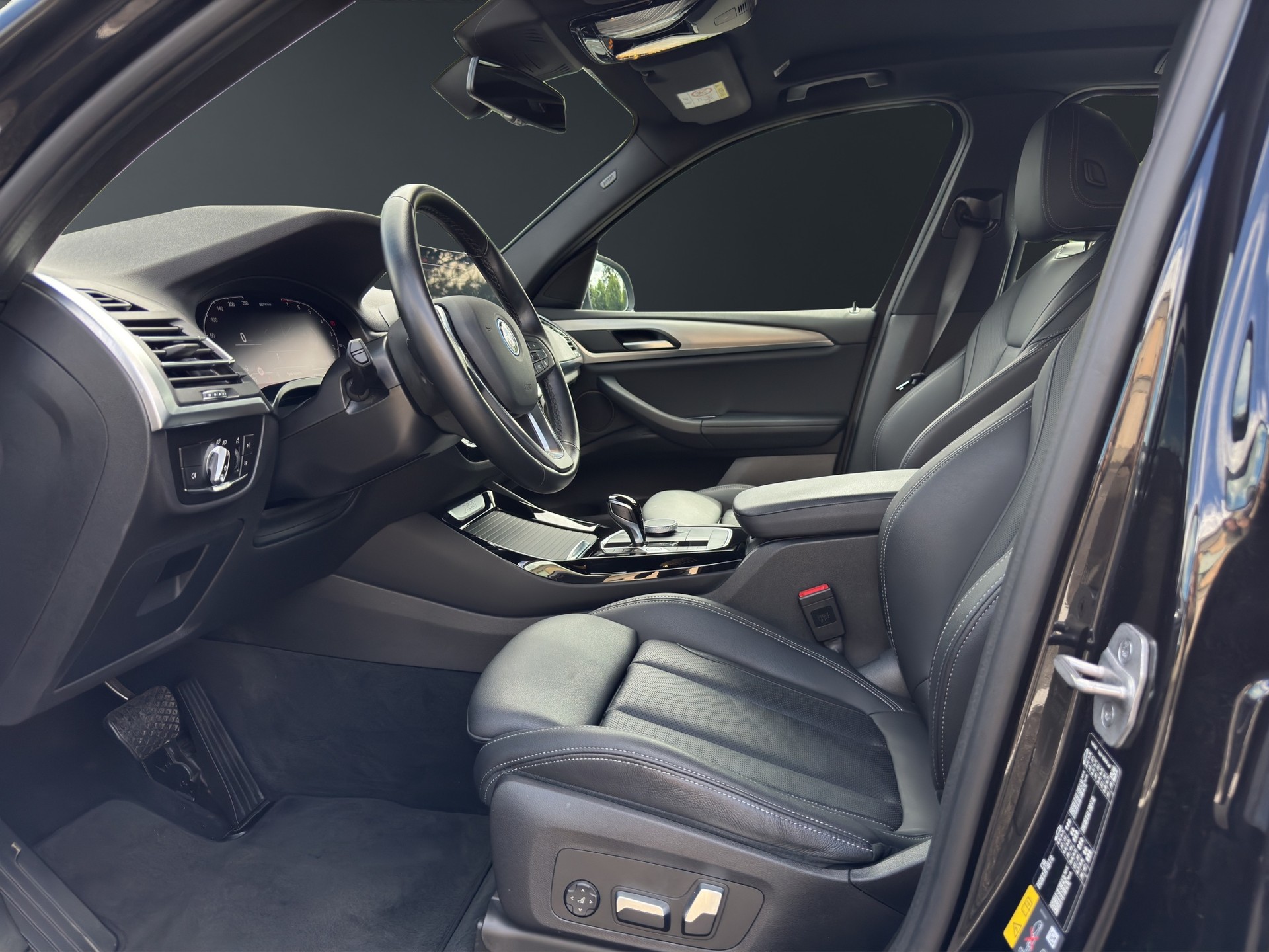 BMW X3 xDrive 30e-image-8