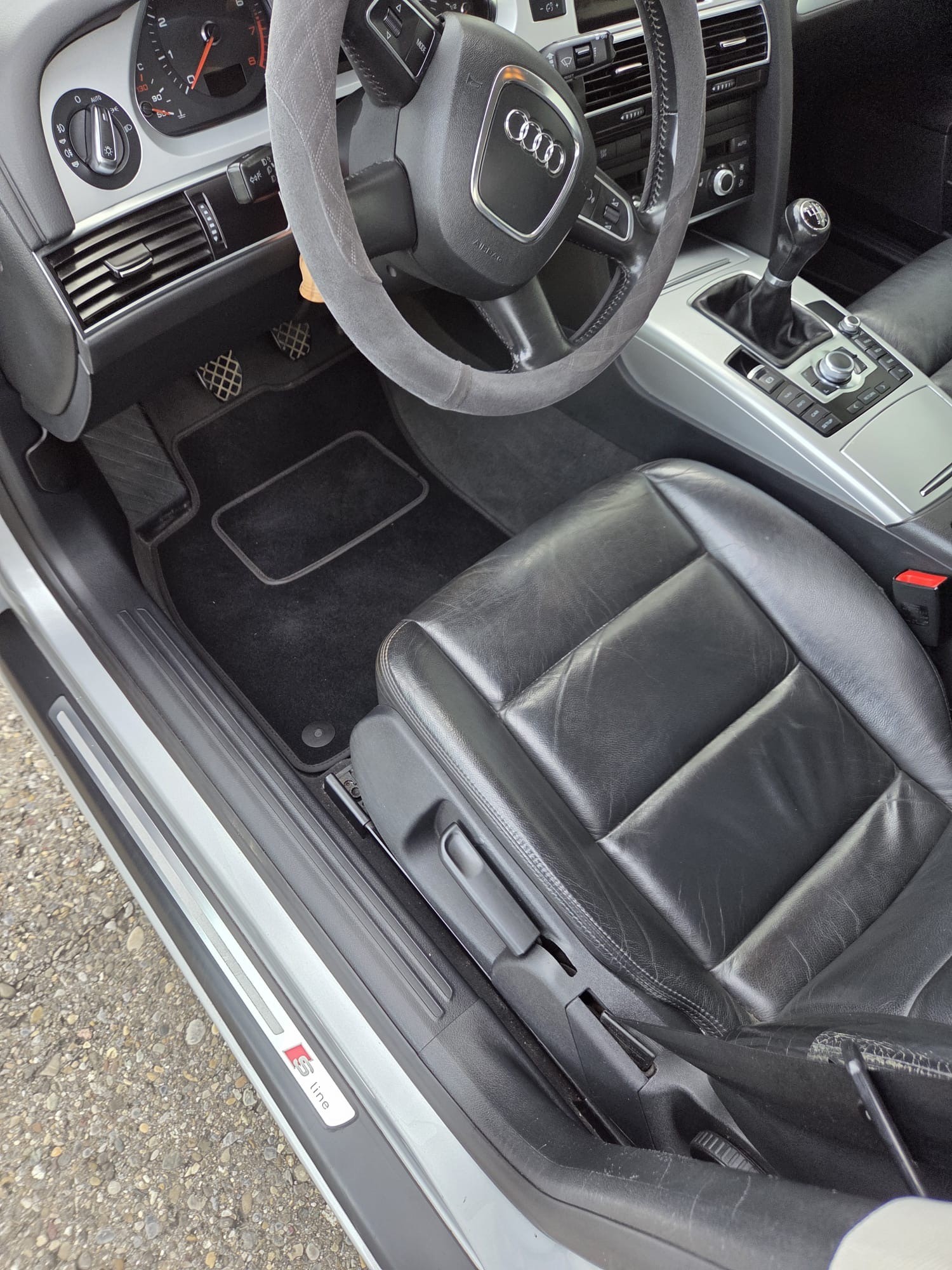 AUDI A6 Avant 2.0 TFSI-image-12
