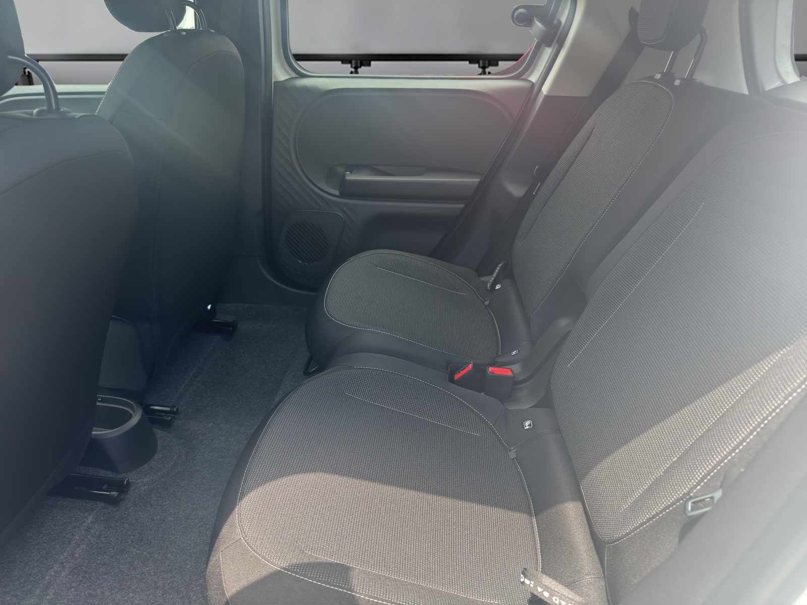 RENAULT Twingo E-Tech 27kWh Evolution-image-10