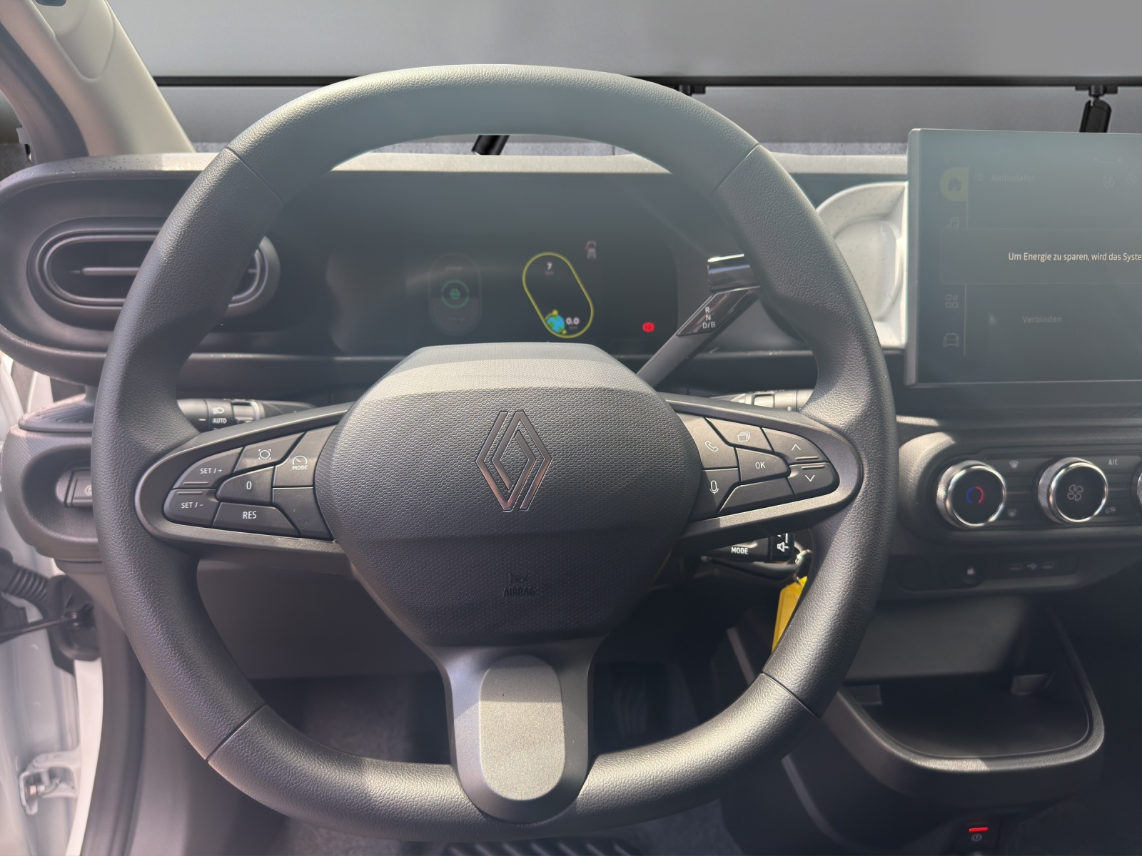 RENAULT Twingo E-Tech 27kWh Evolution-image-6