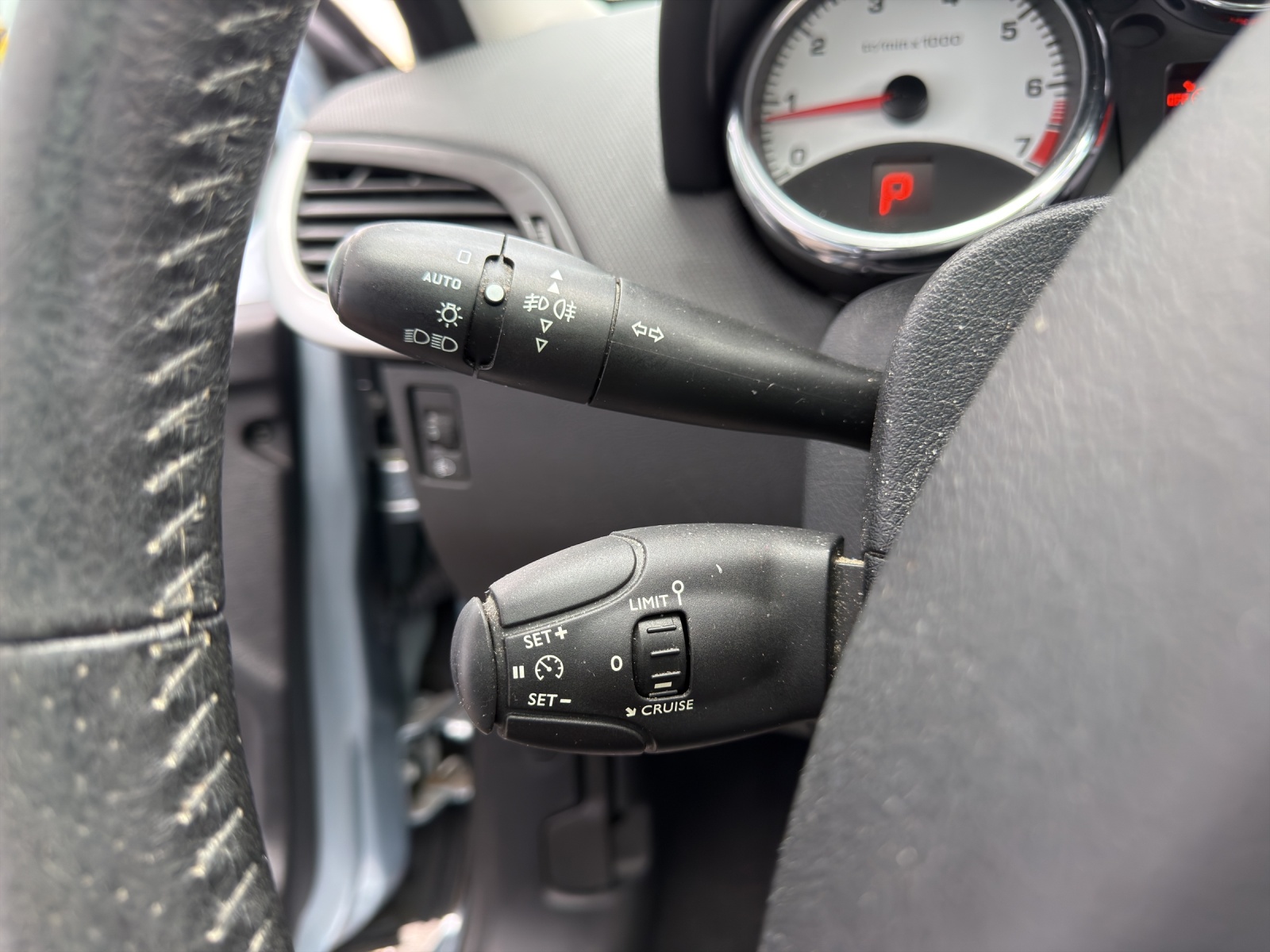 PEUGEOT 207 SW 1.6 16V Sport Automatic-image-19