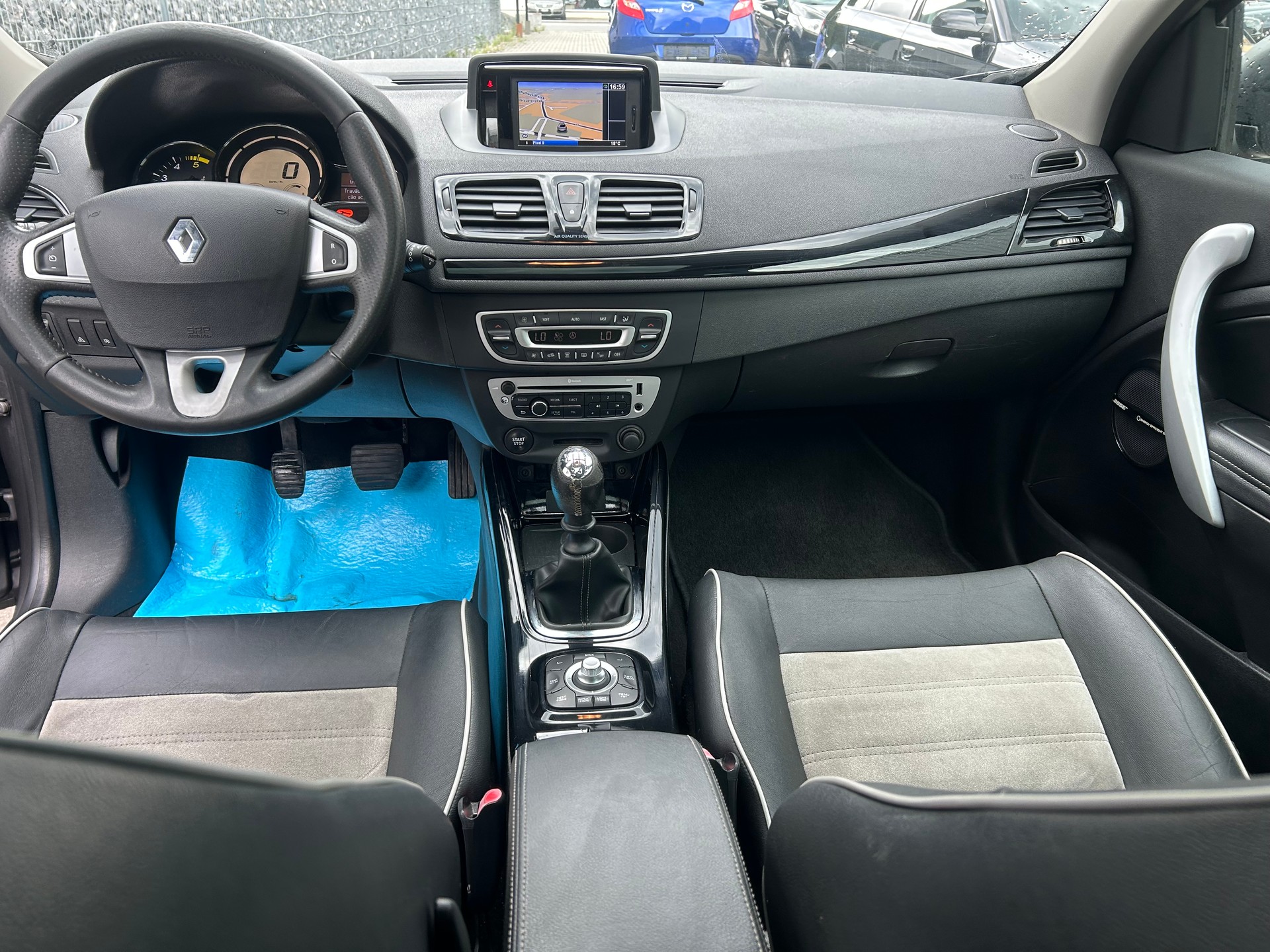 RENAULT Mégane Grandtour 1.5 dCi Bose-image-6