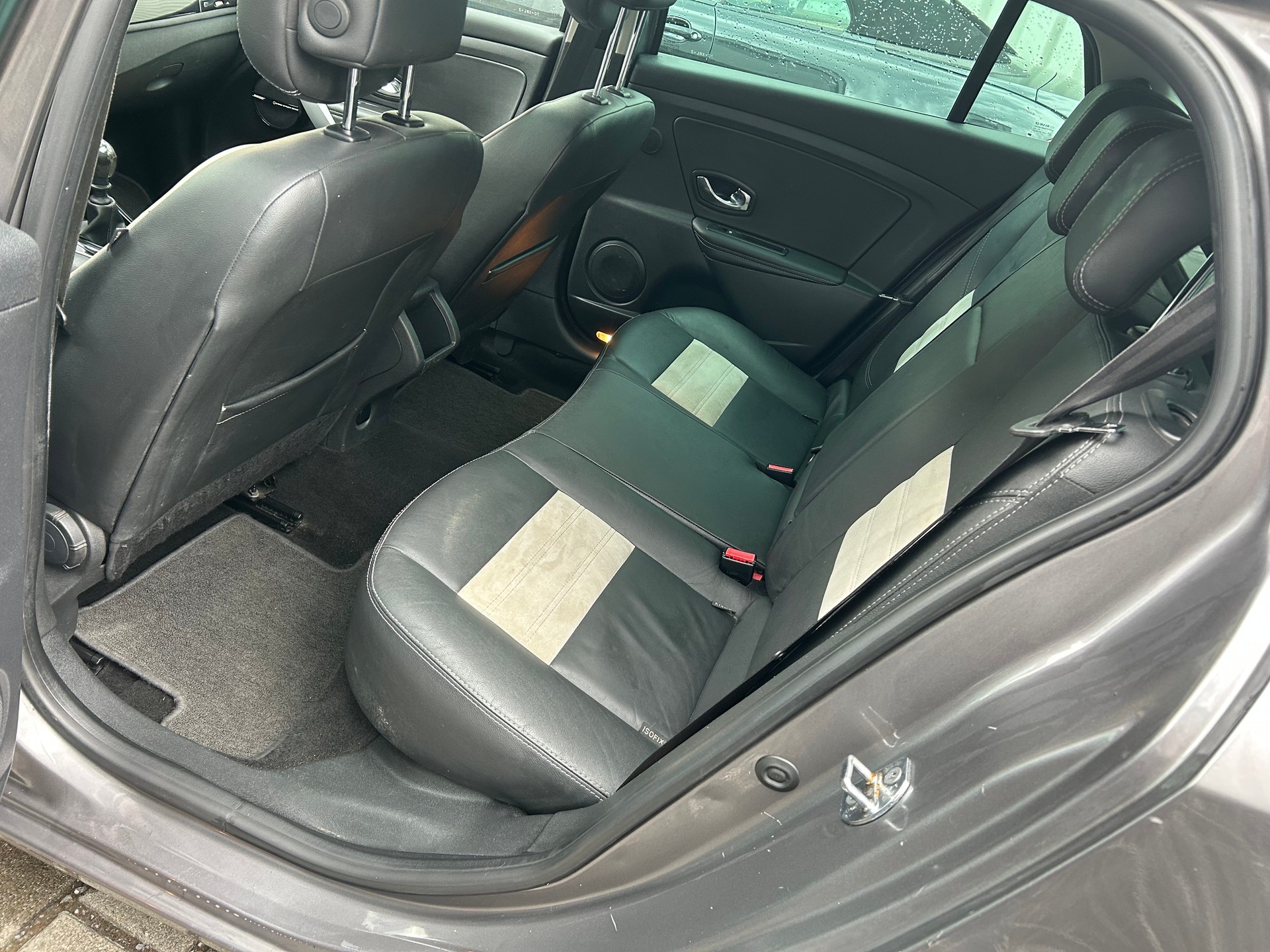 RENAULT Mégane Grandtour 1.5 dCi Bose-image-8