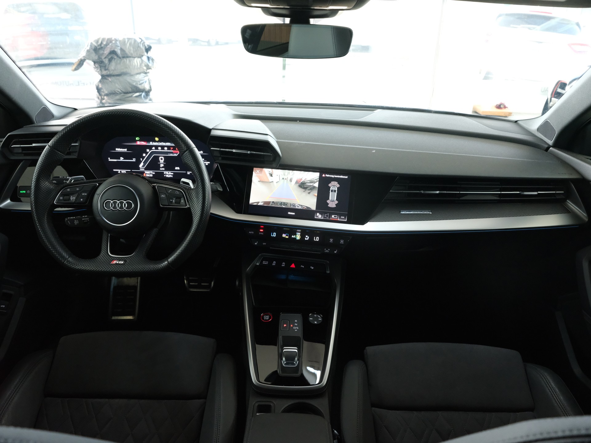 AUDI RS3 Sportback 2.5 TSI quattro S-tronic * RS Abgassanlage* *Carplay* *RS Performance*-image-16
