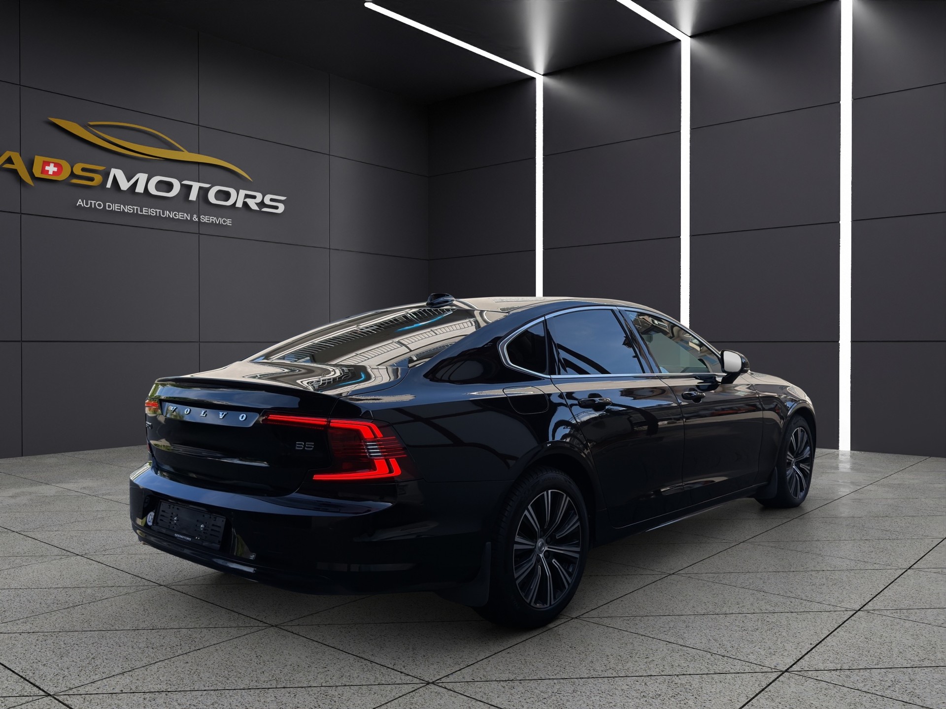 VOLVO S90 B6 Benzin Mild Hybrid AWD Ultimate Dark Geartronic-image-2