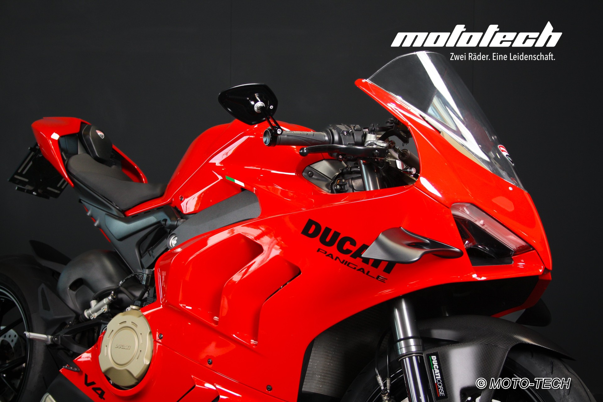 DUCATI Panigale V4-image-6
