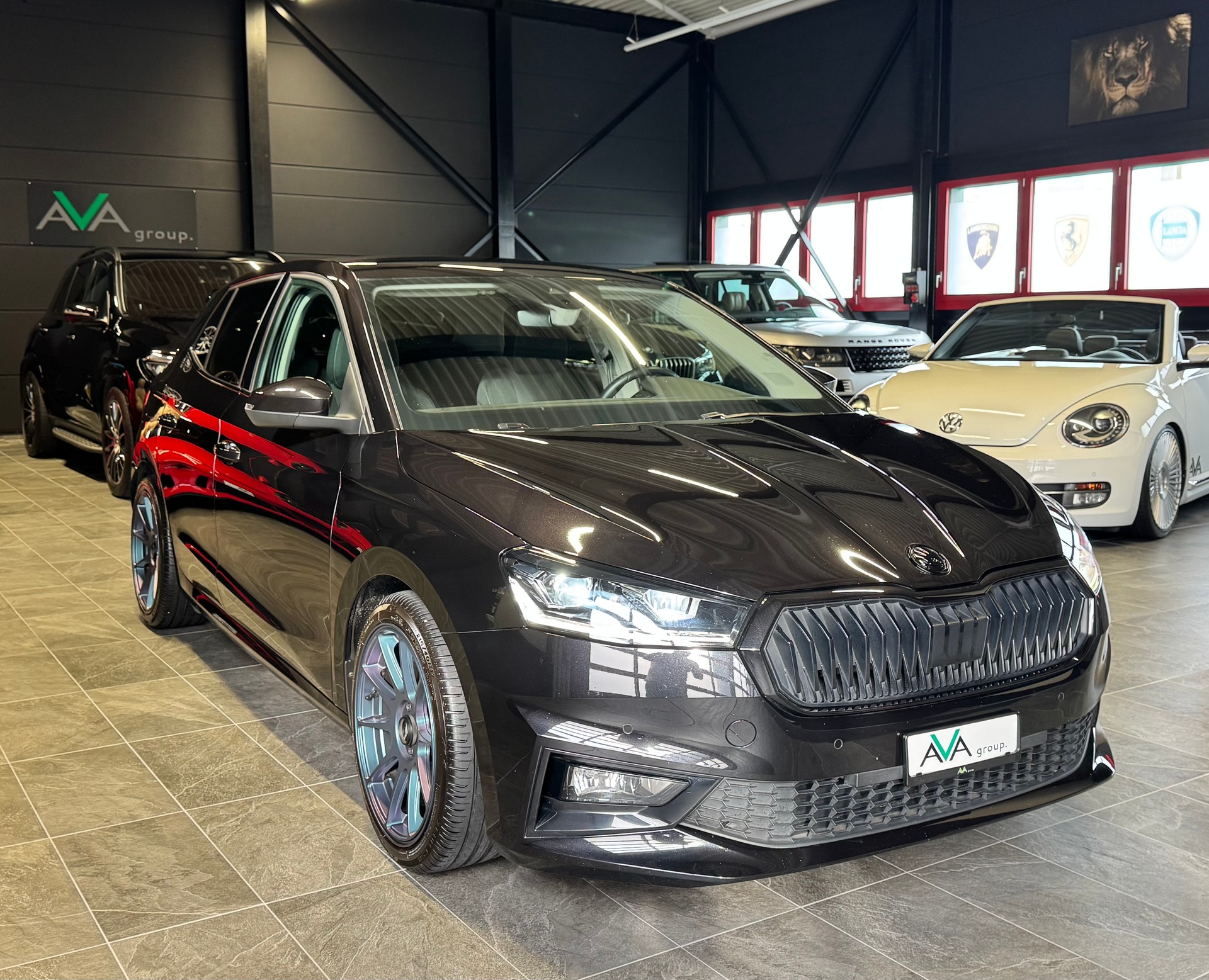 SKODA Fabia 1.0 TSI Style DSG *ALLBLACKONJAPANRACING*-image-7