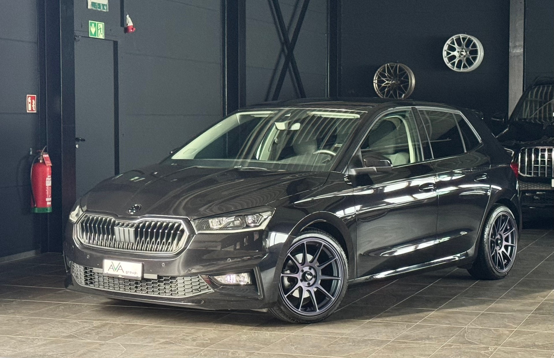 SKODA Fabia 1.0 TSI Style DSG *ALLBLACKONJAPANRACING*-image-14