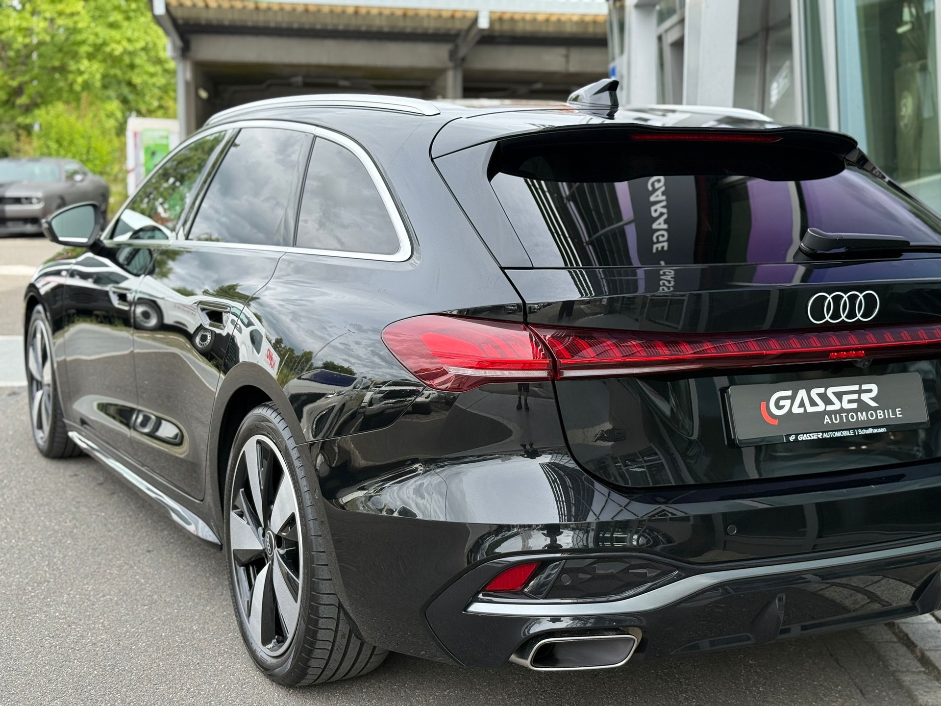 AUDI A5 Avant TFSI quattro 150 kW S tronic-image-4