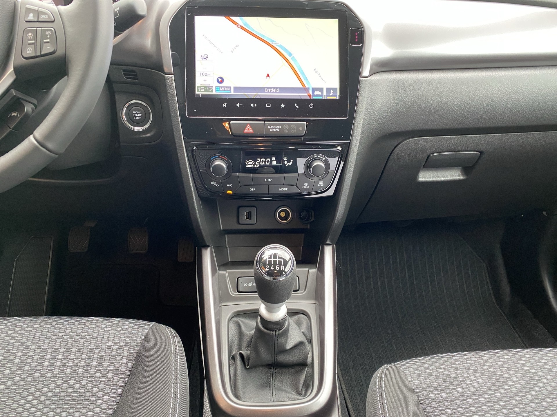 SUZUKI Vitara 1.4 Boosterjet Compact + 4x4 Hybrid Automatic-image-9