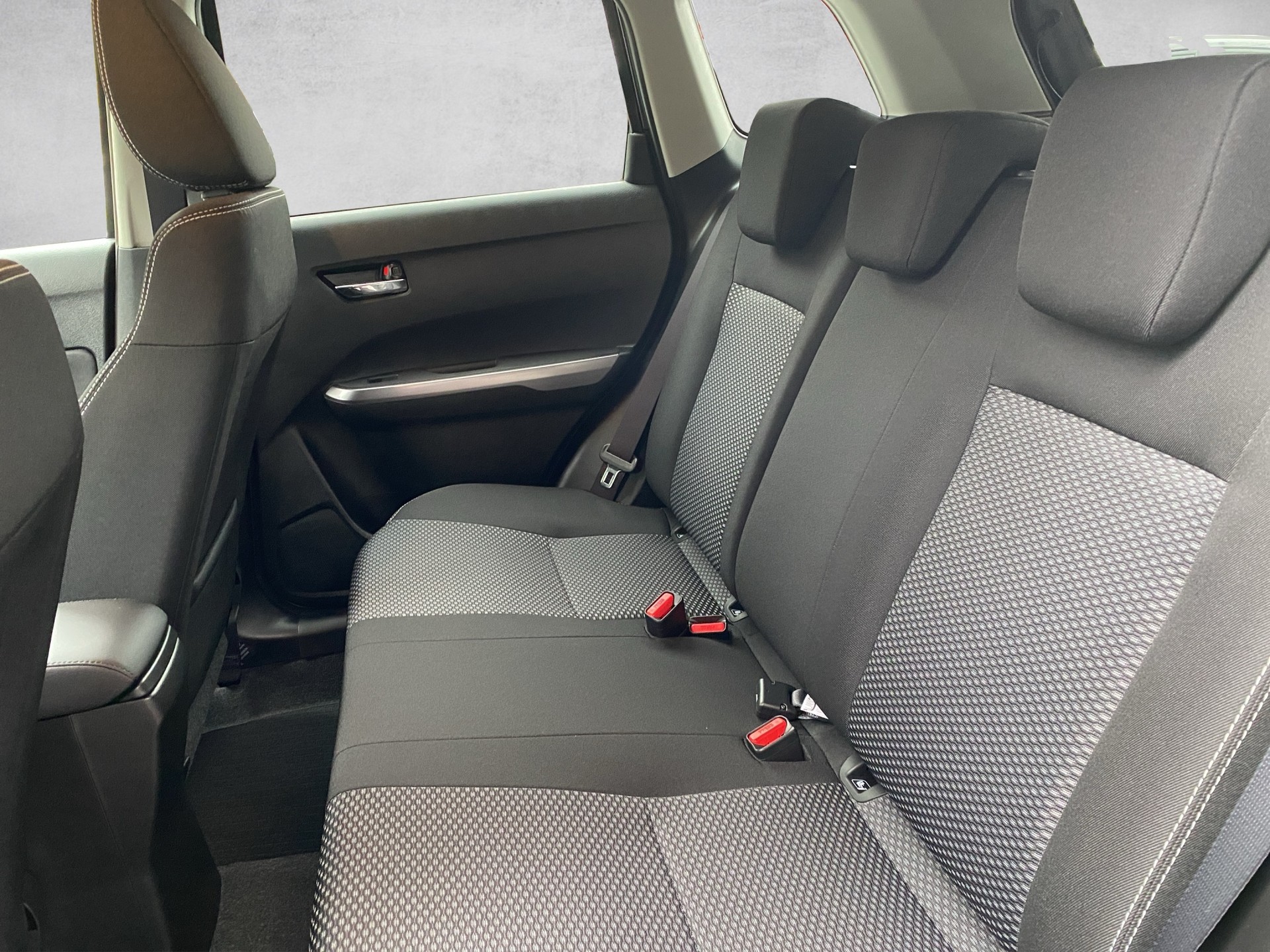 SUZUKI Vitara 1.4 Boosterjet Compact + 4x4 Hybrid Automatic-image-7