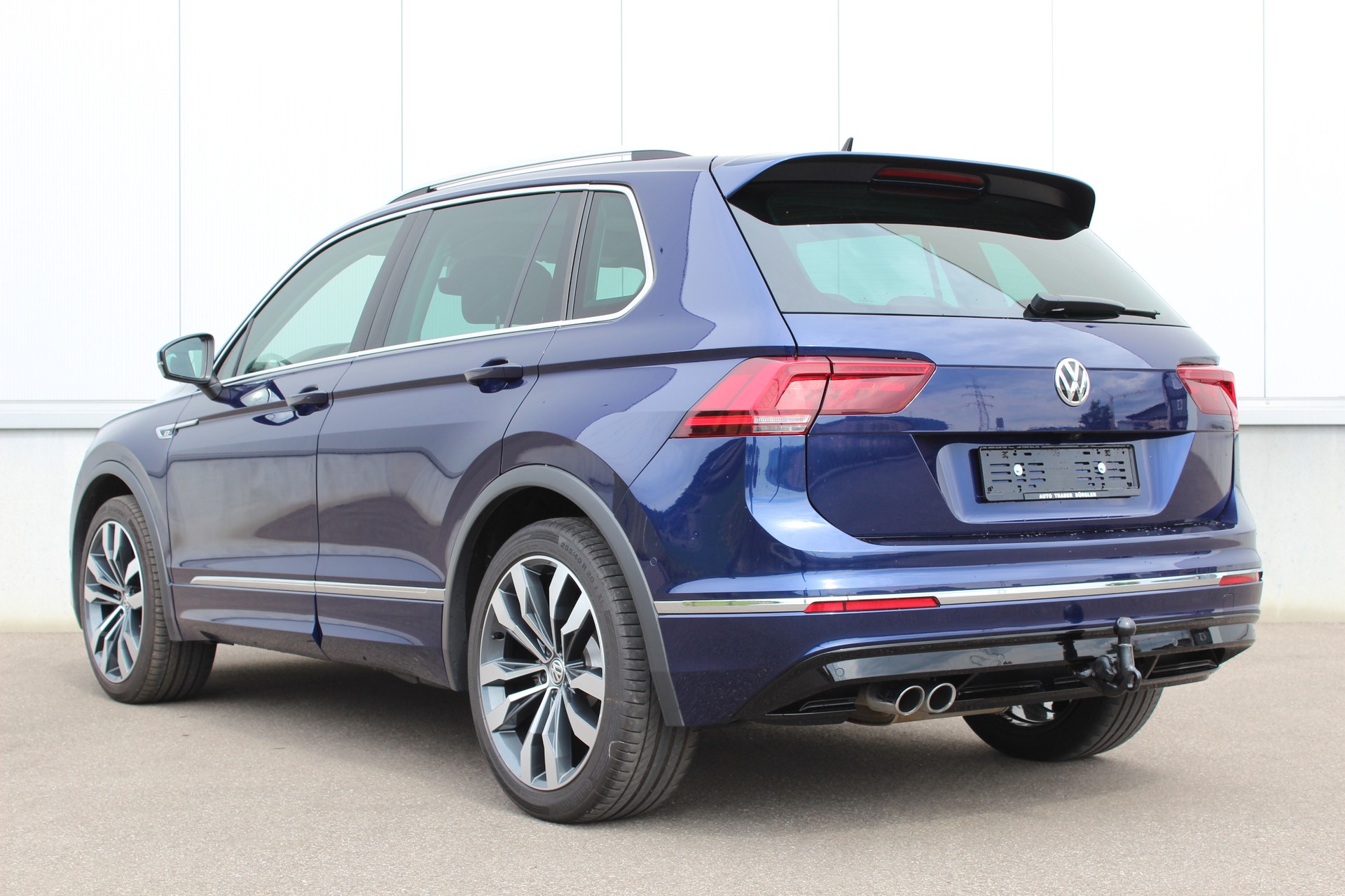 VW Tiguan 2.0 TDI SCR Highline 4Motion DSG-image-4