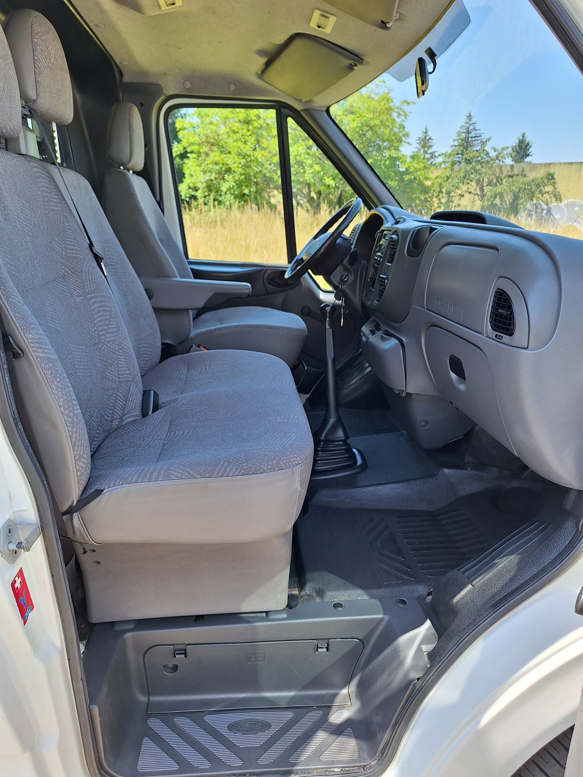 FORD Transit 2.4TD 330 L Combi-image-5