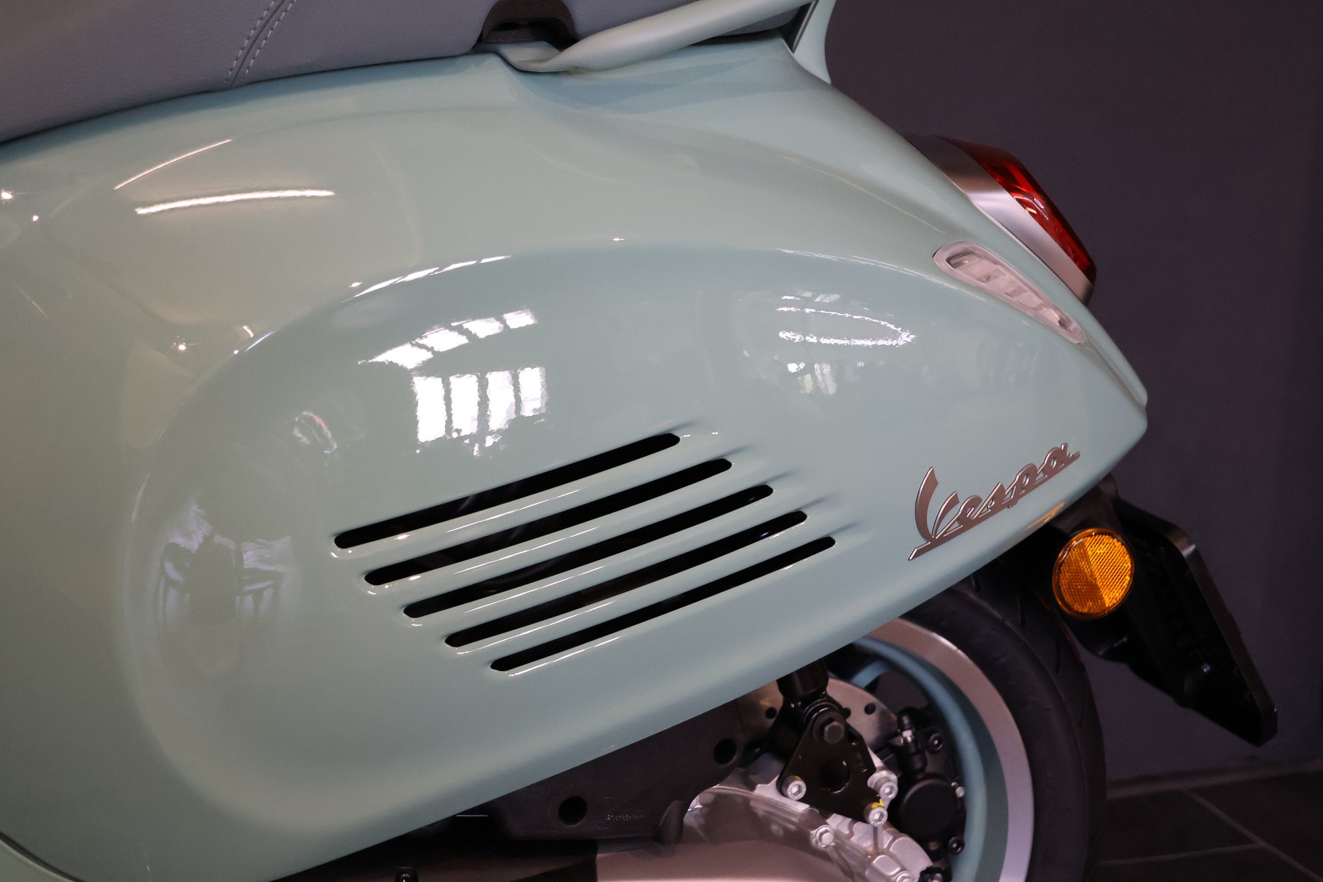 PIAGGIO Vespa 125 Primavera 80th MY26 E5+-image-9